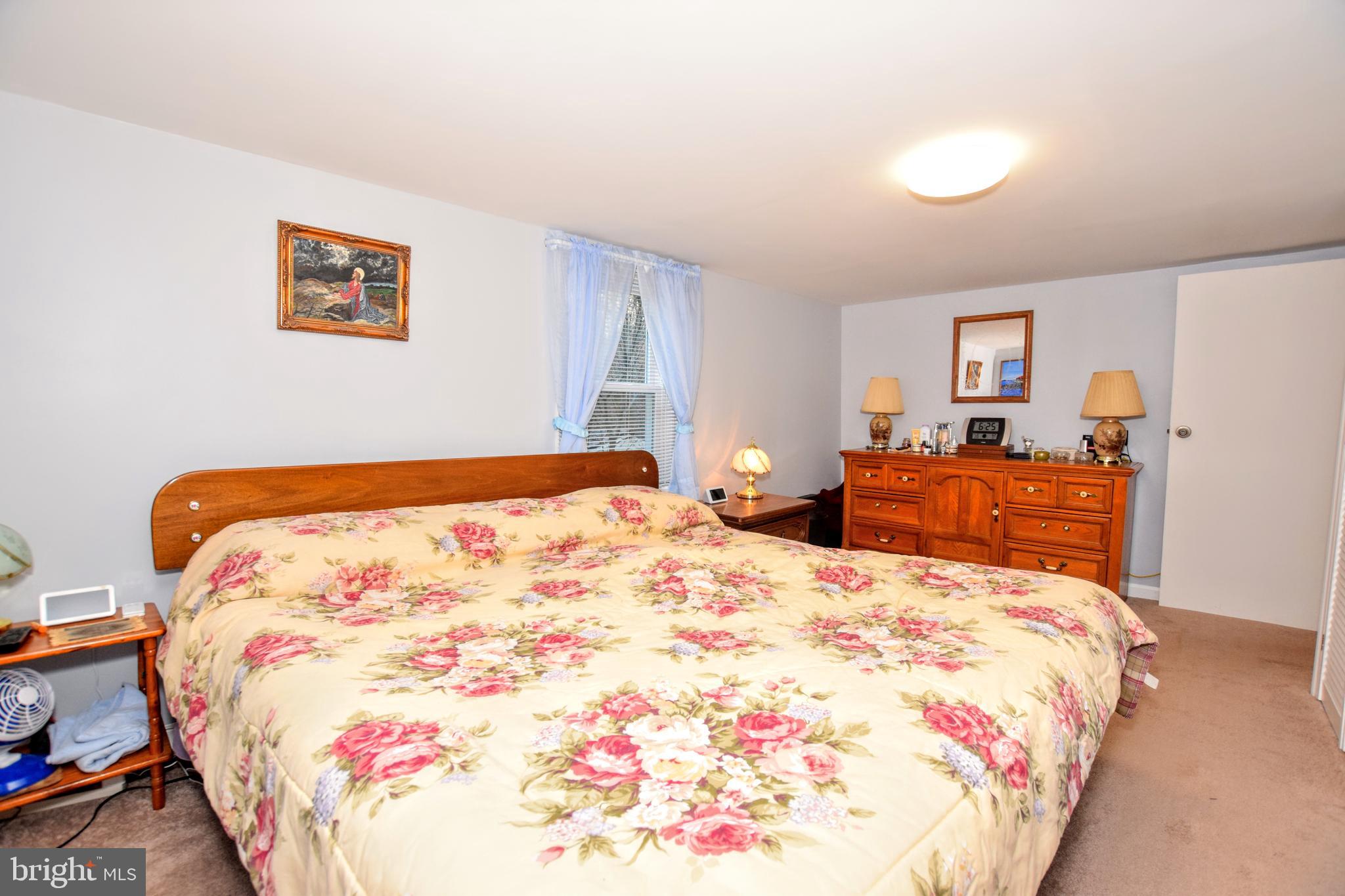 JARRETTSVILLE - Residential