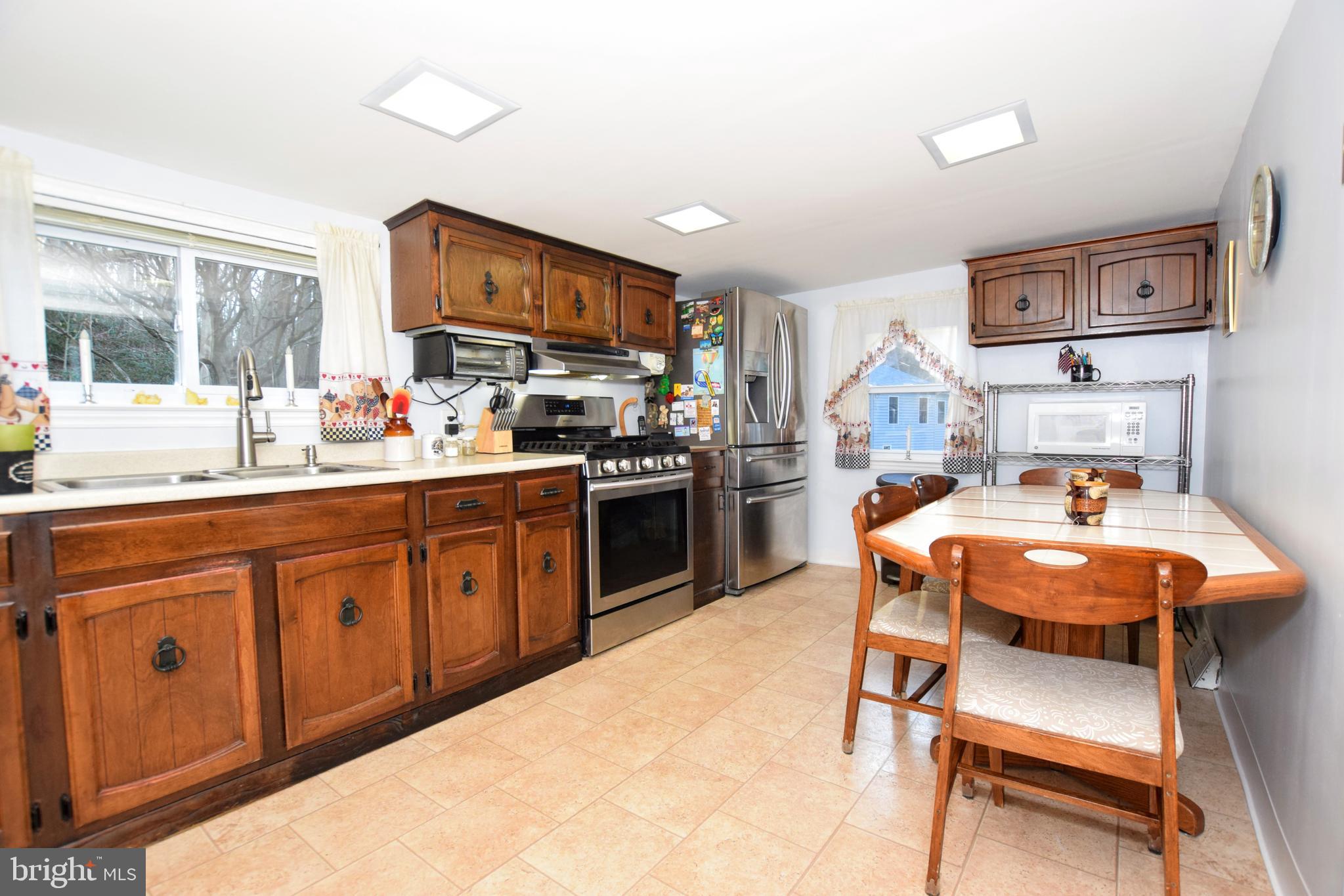 JARRETTSVILLE - Residential