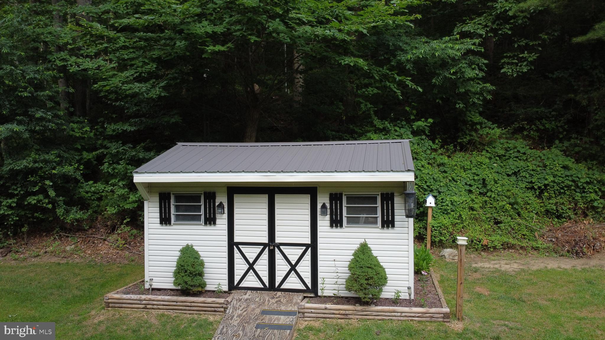 JARRETTSVILLE - Residential