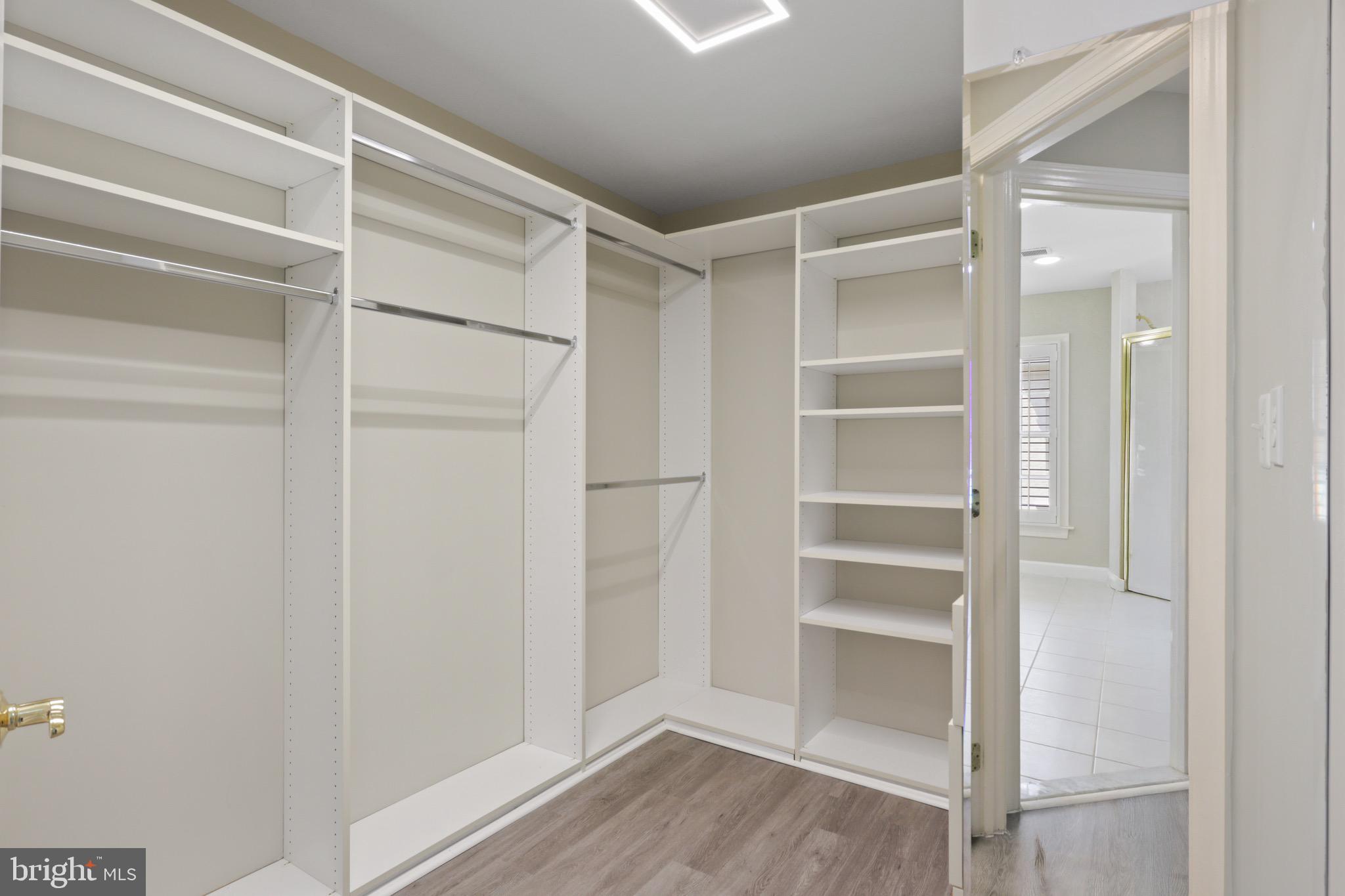 HUNTING RIDGE - Residential