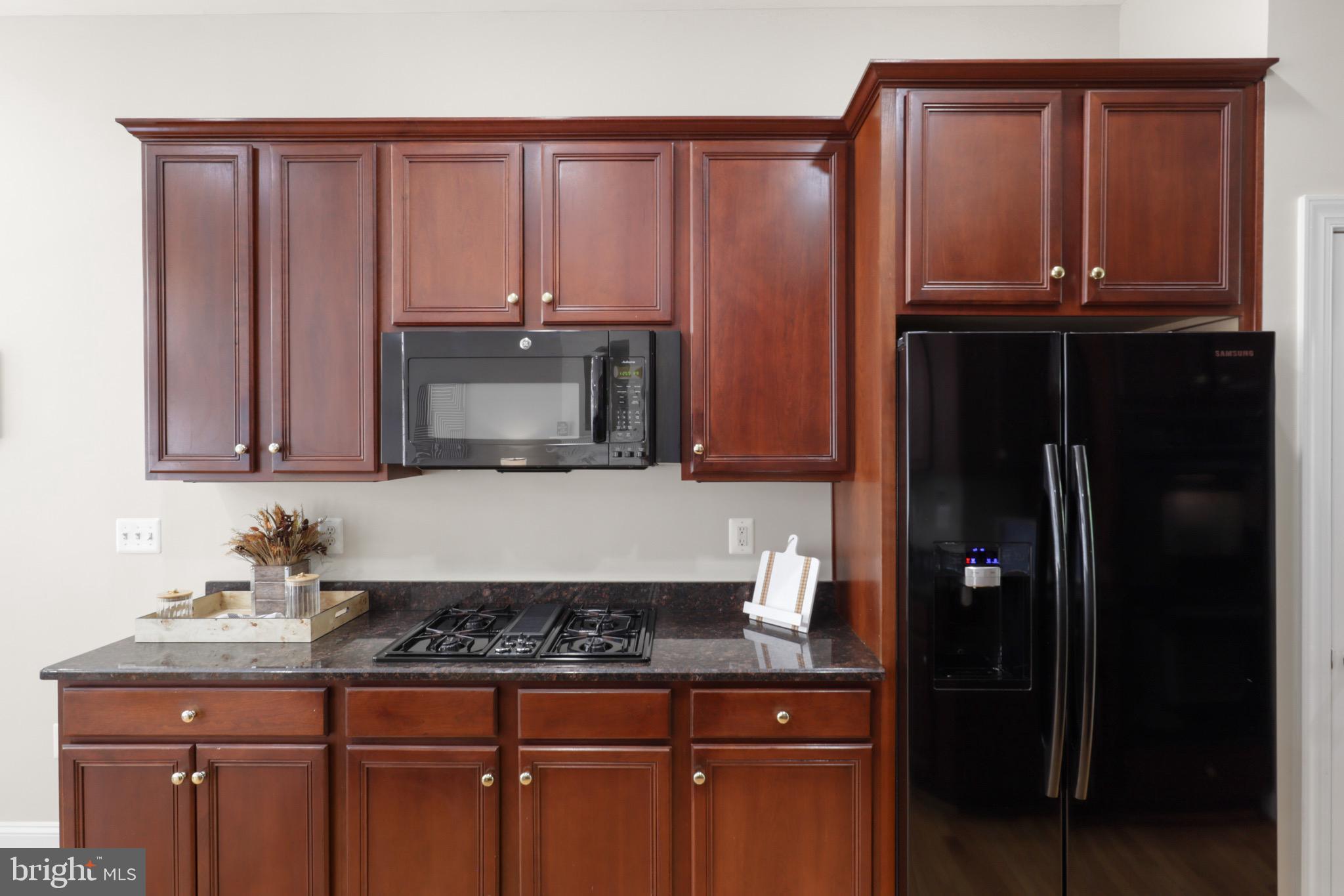 HUNTING RIDGE - Residential