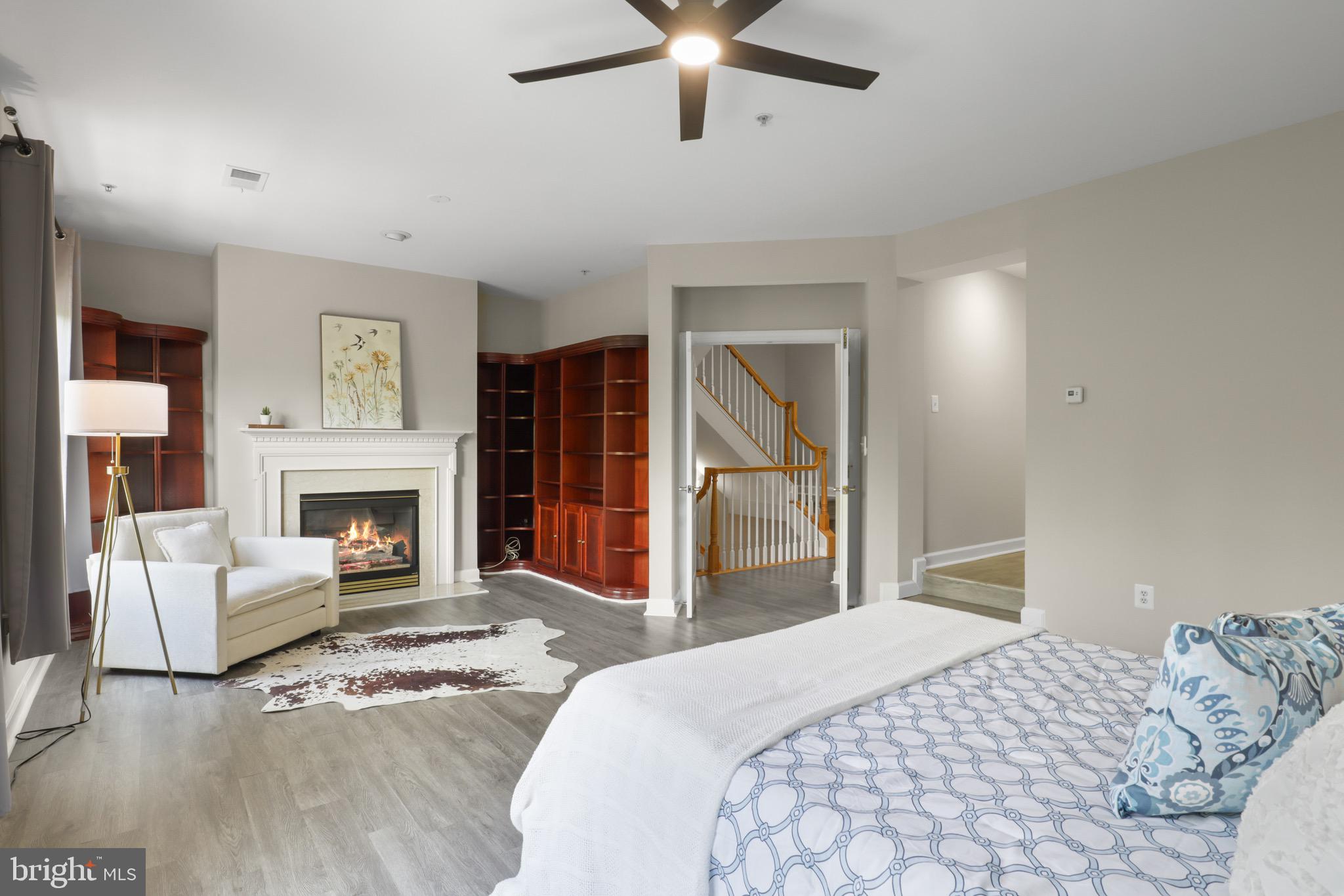 HUNTING RIDGE - Residential