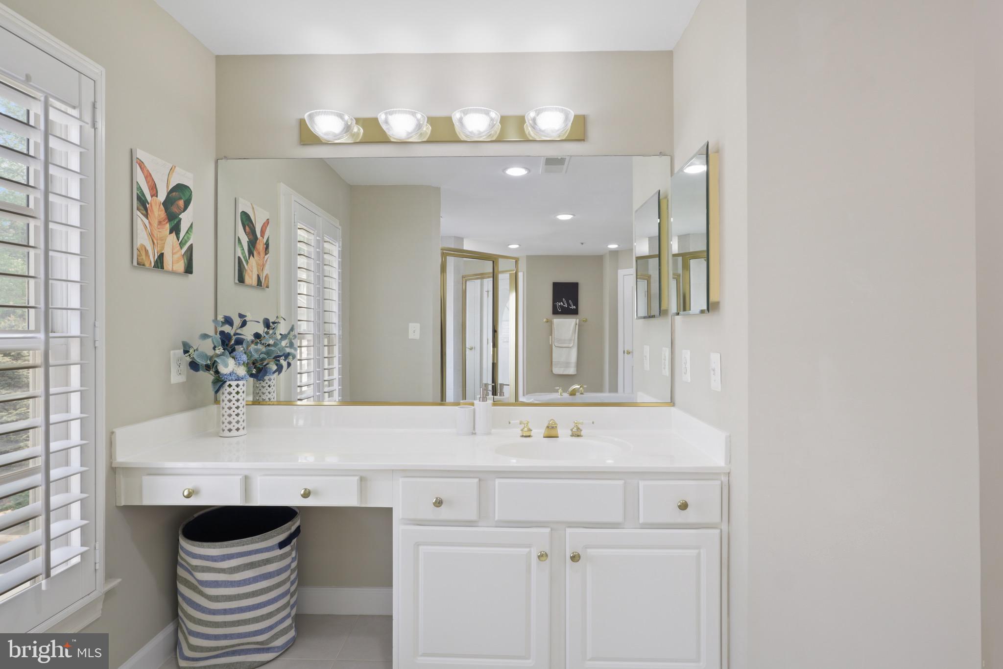 HUNTING RIDGE - Residential