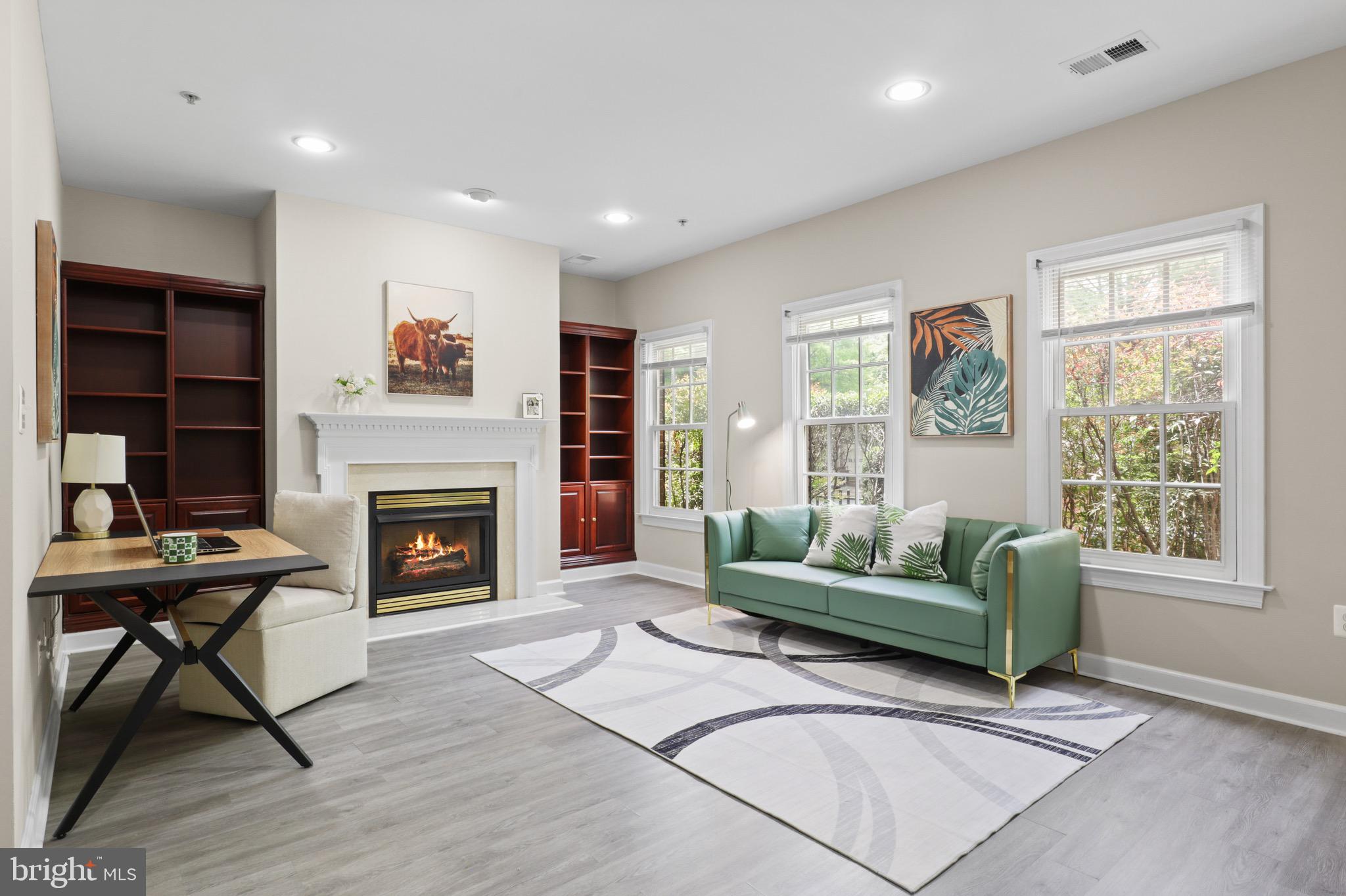 HUNTING RIDGE - Residential