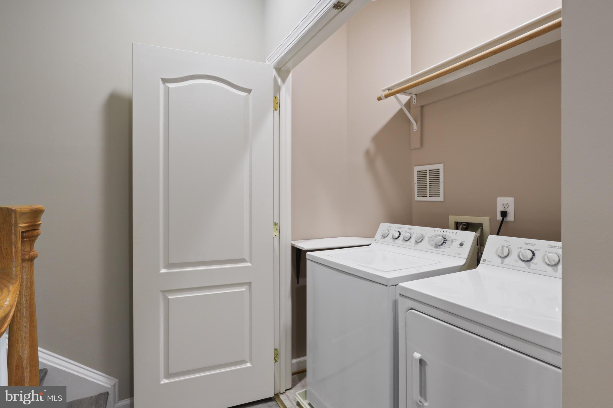 HUNTING RIDGE - Residential