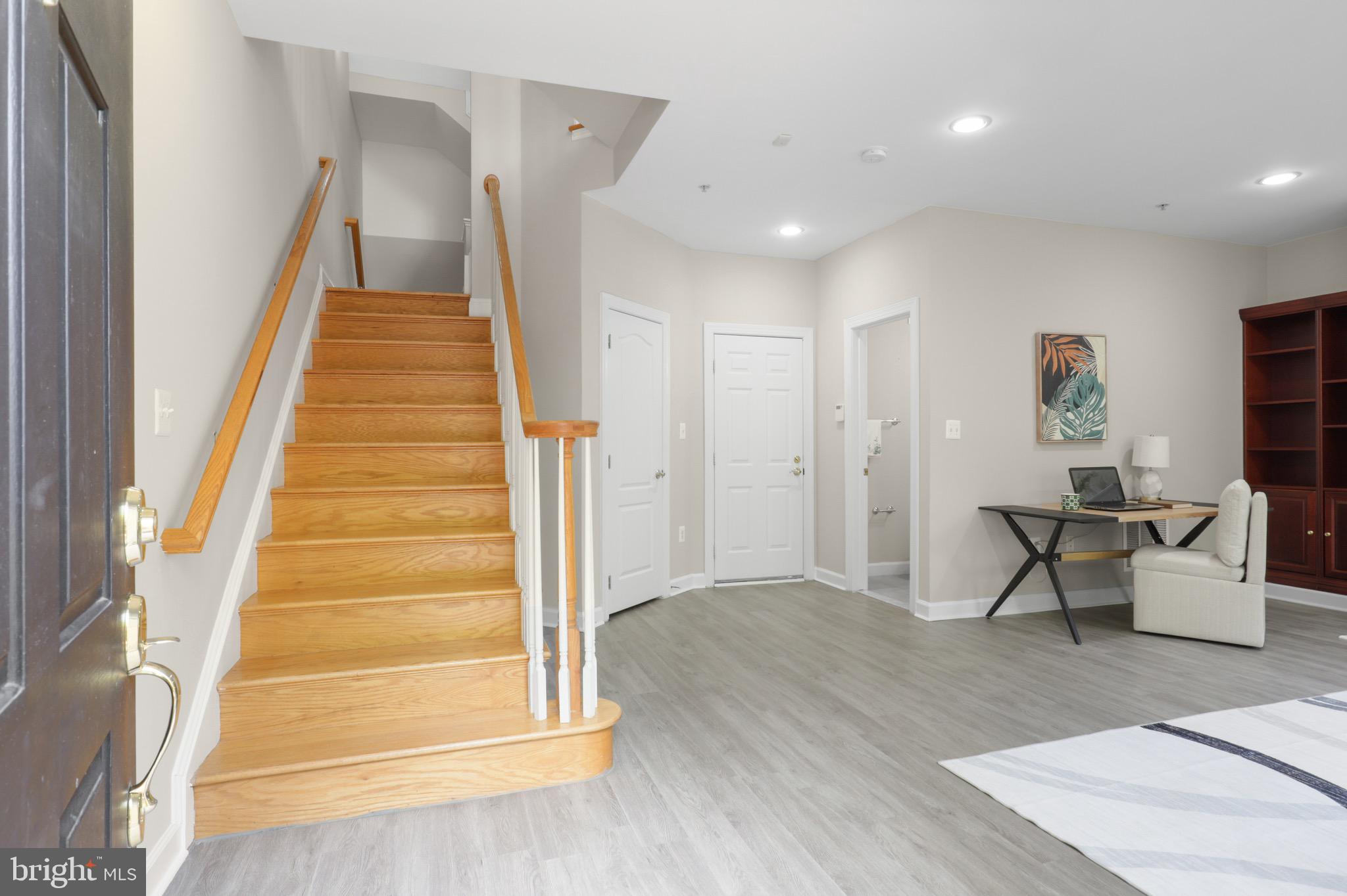 HUNTING RIDGE - Residential