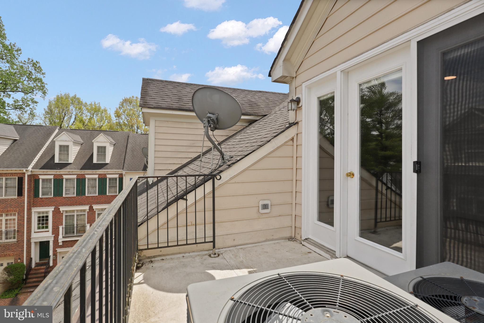 HUNTING RIDGE - Residential