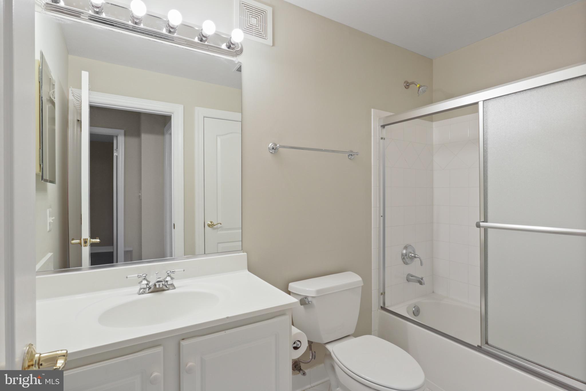 HUNTING RIDGE - Residential