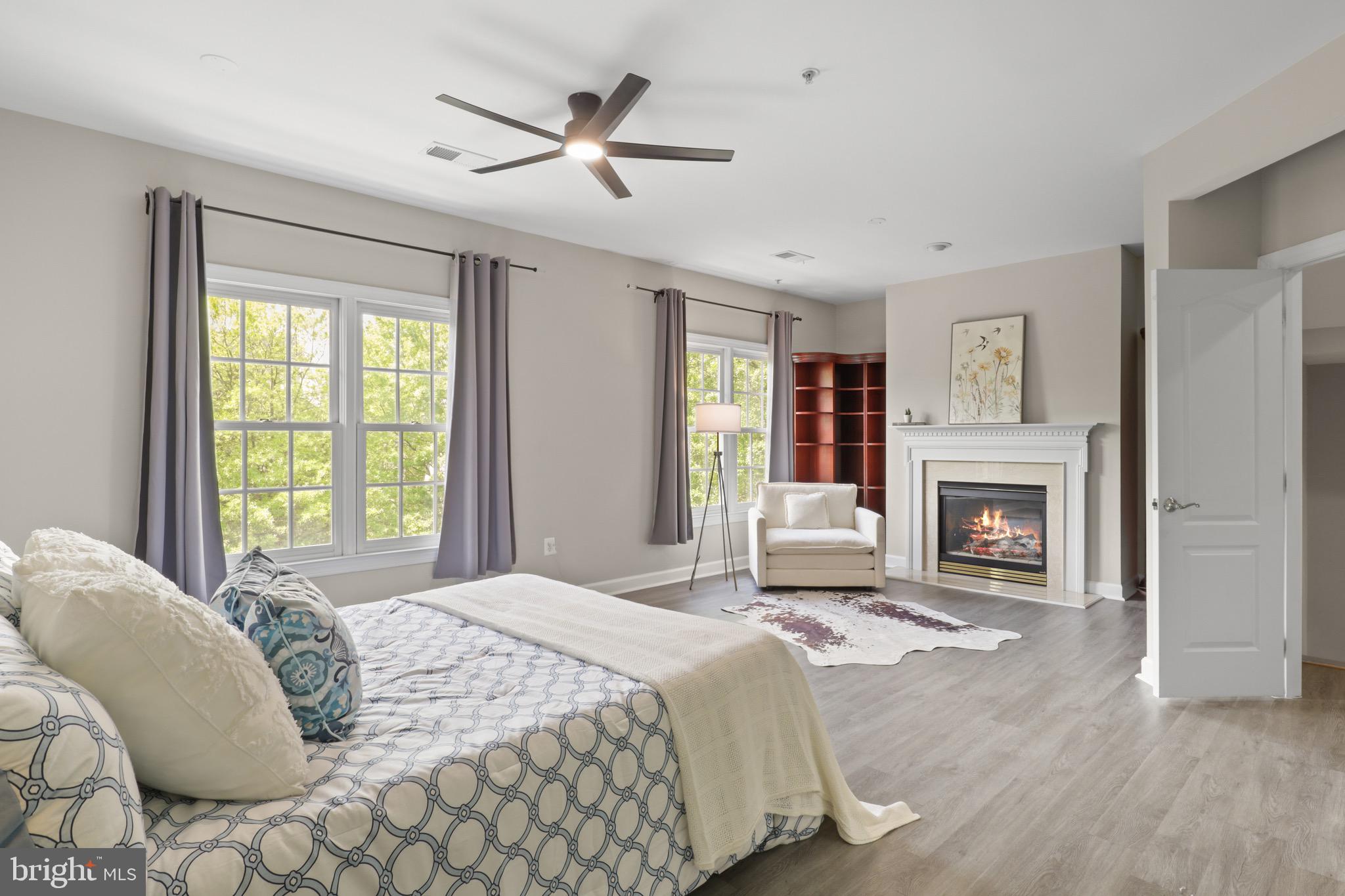 HUNTING RIDGE - Residential