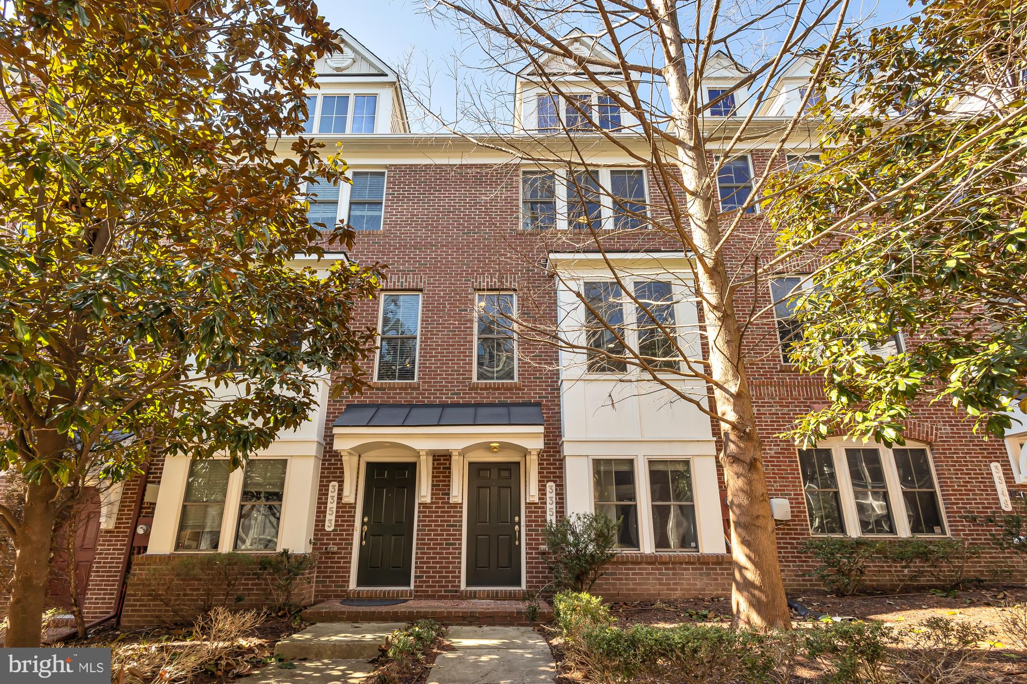 SHIRLINGTON CREST - Residential Lease