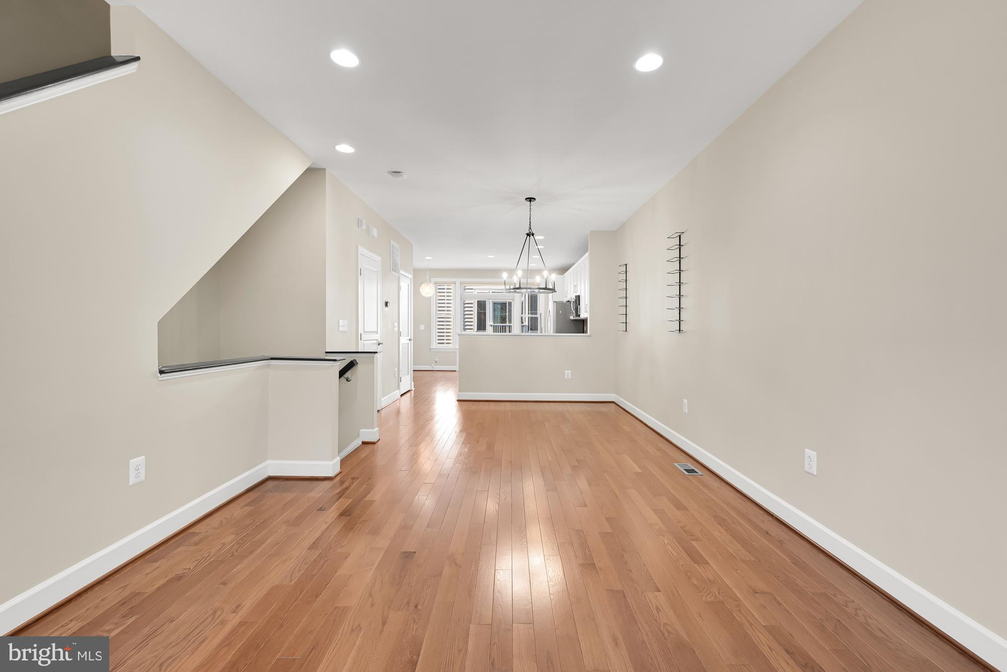 SHIRLINGTON CREST - Residential Lease