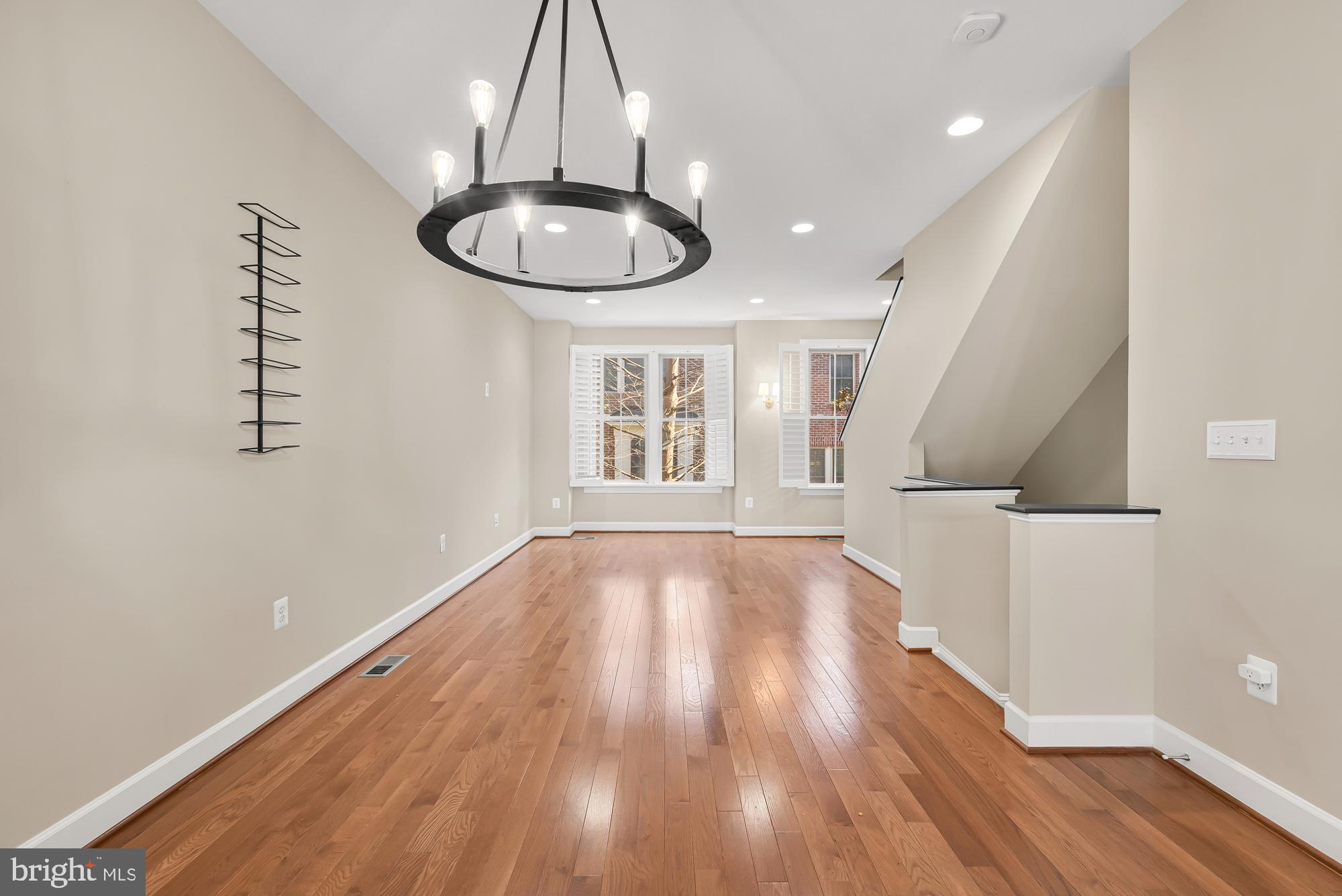 SHIRLINGTON CREST - Residential Lease