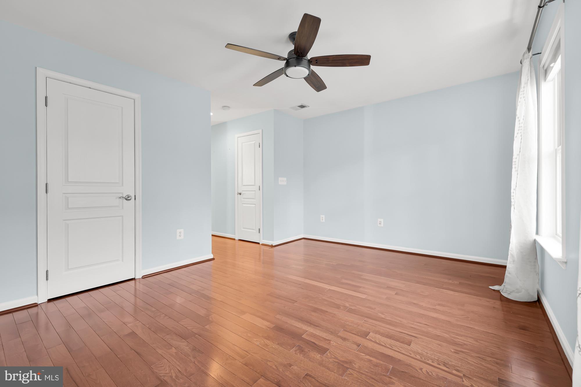 SHIRLINGTON CREST - Residential Lease