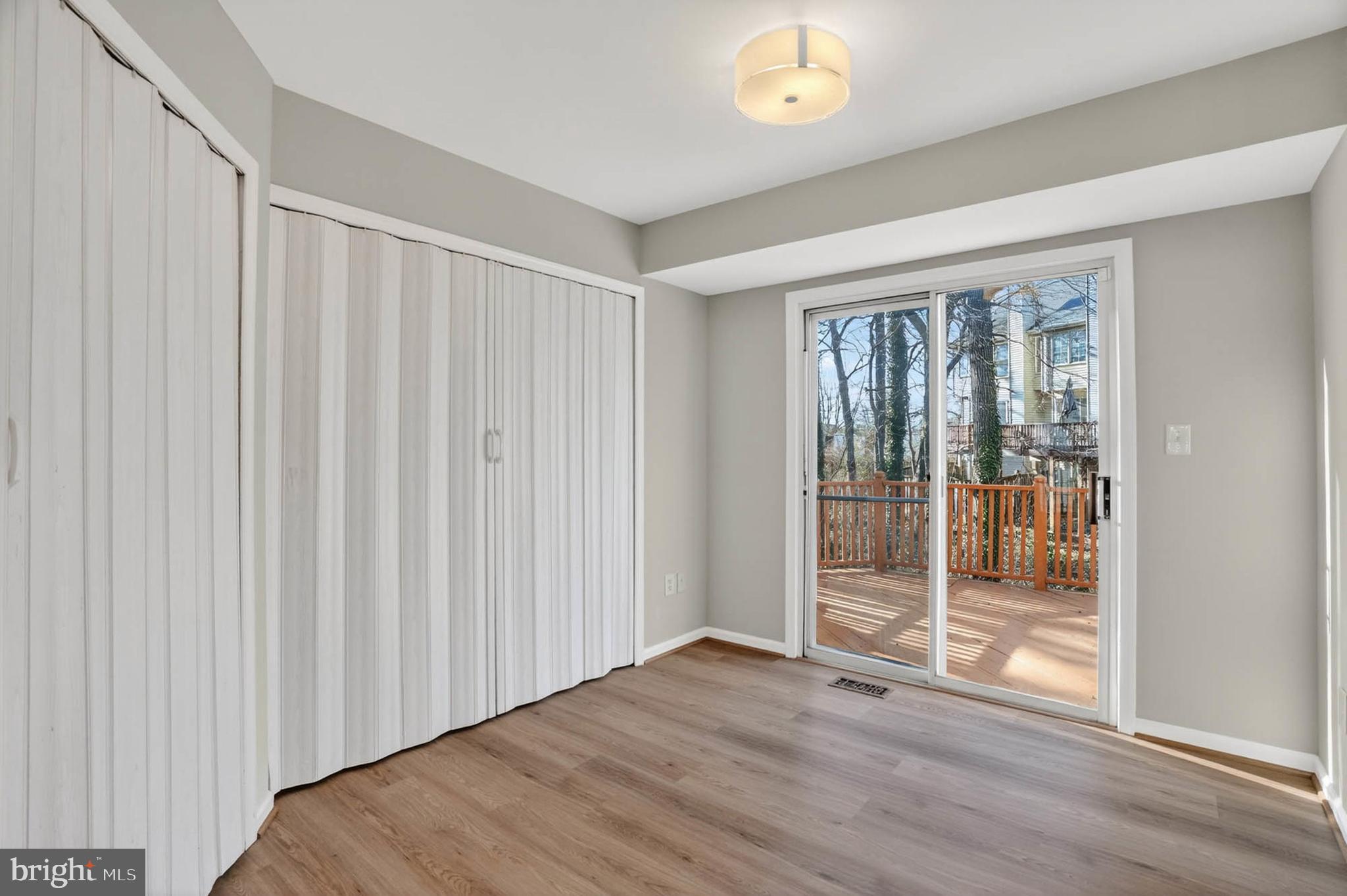 RUSSETT - Residential