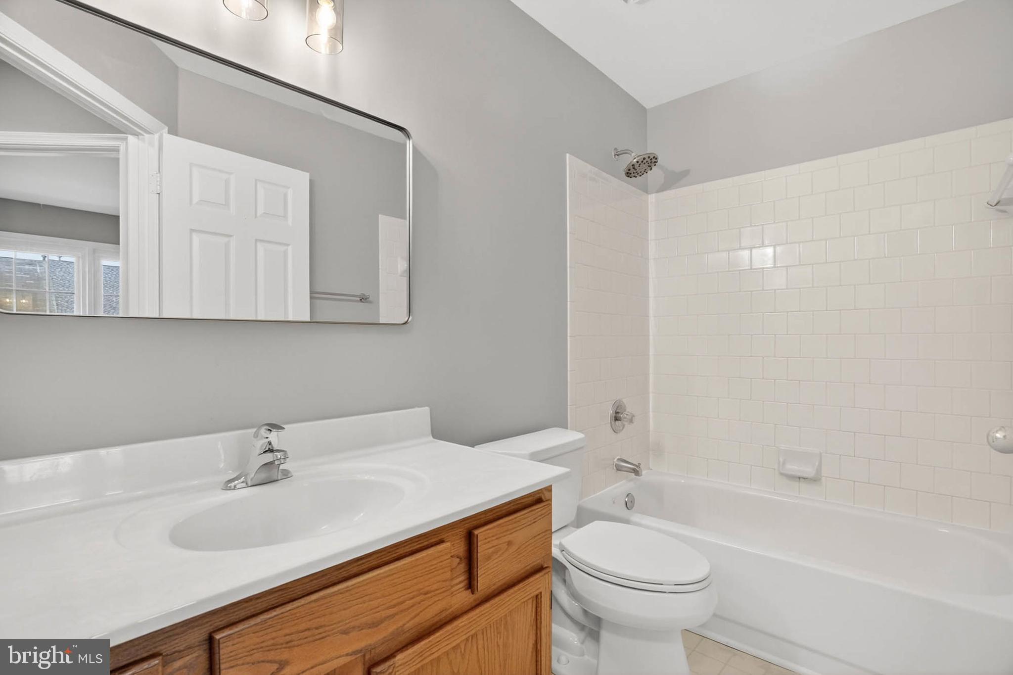 RUSSETT - Residential