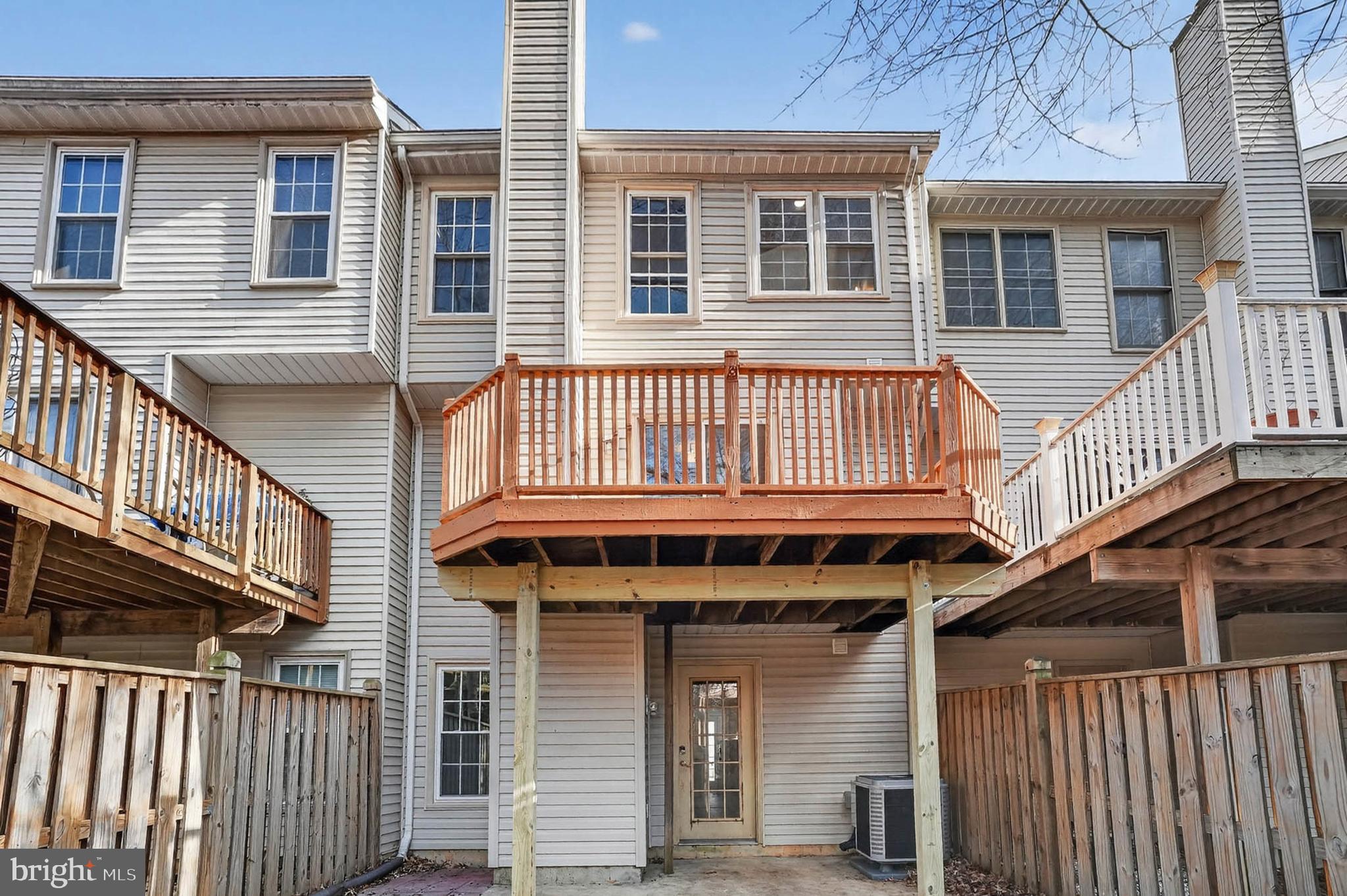 RUSSETT - Residential