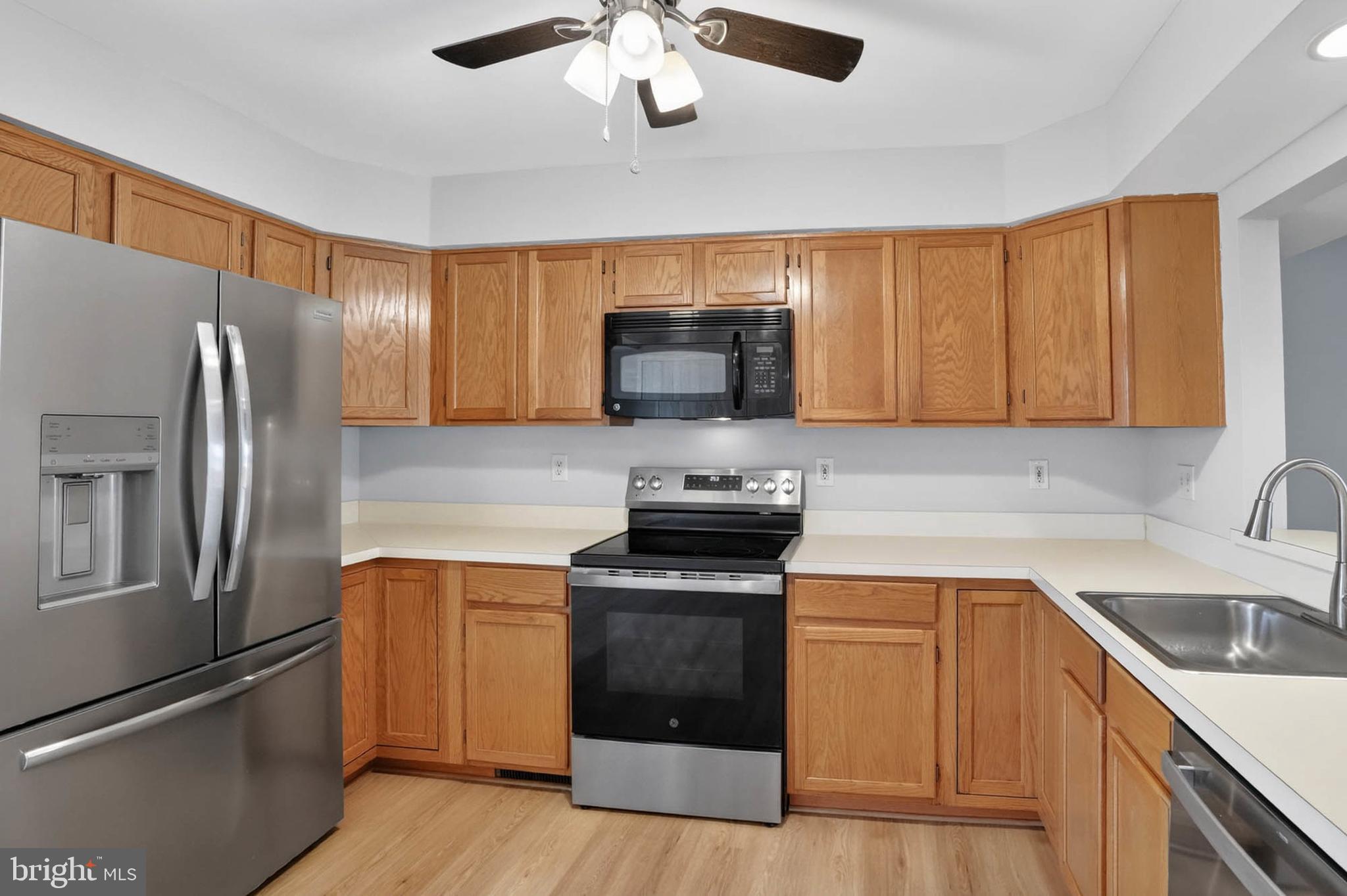 RUSSETT - Residential