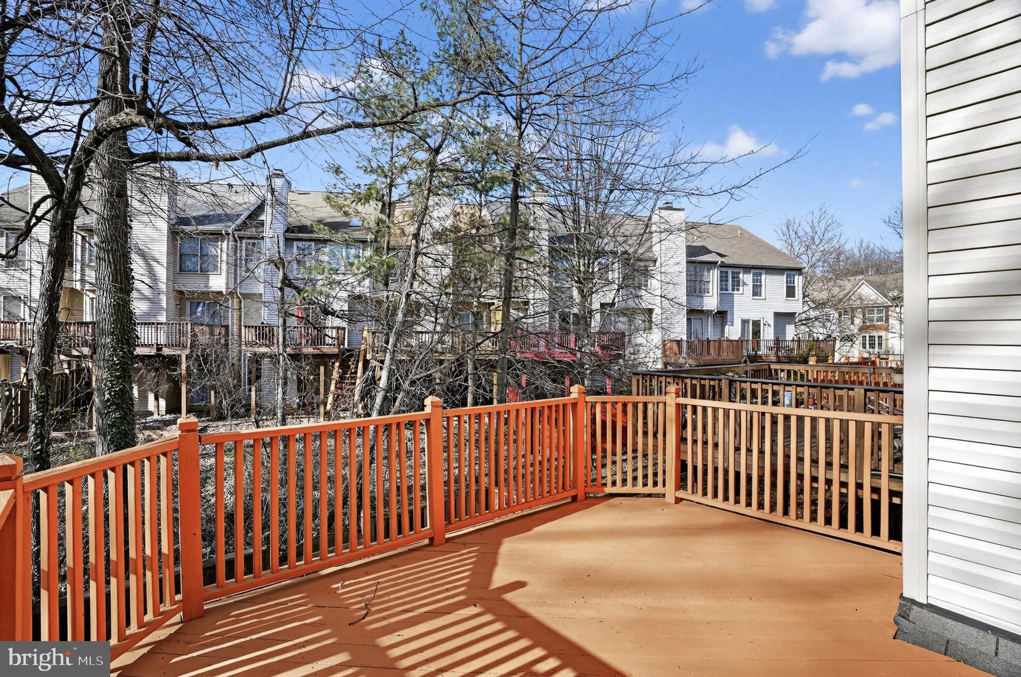 RUSSETT - Residential