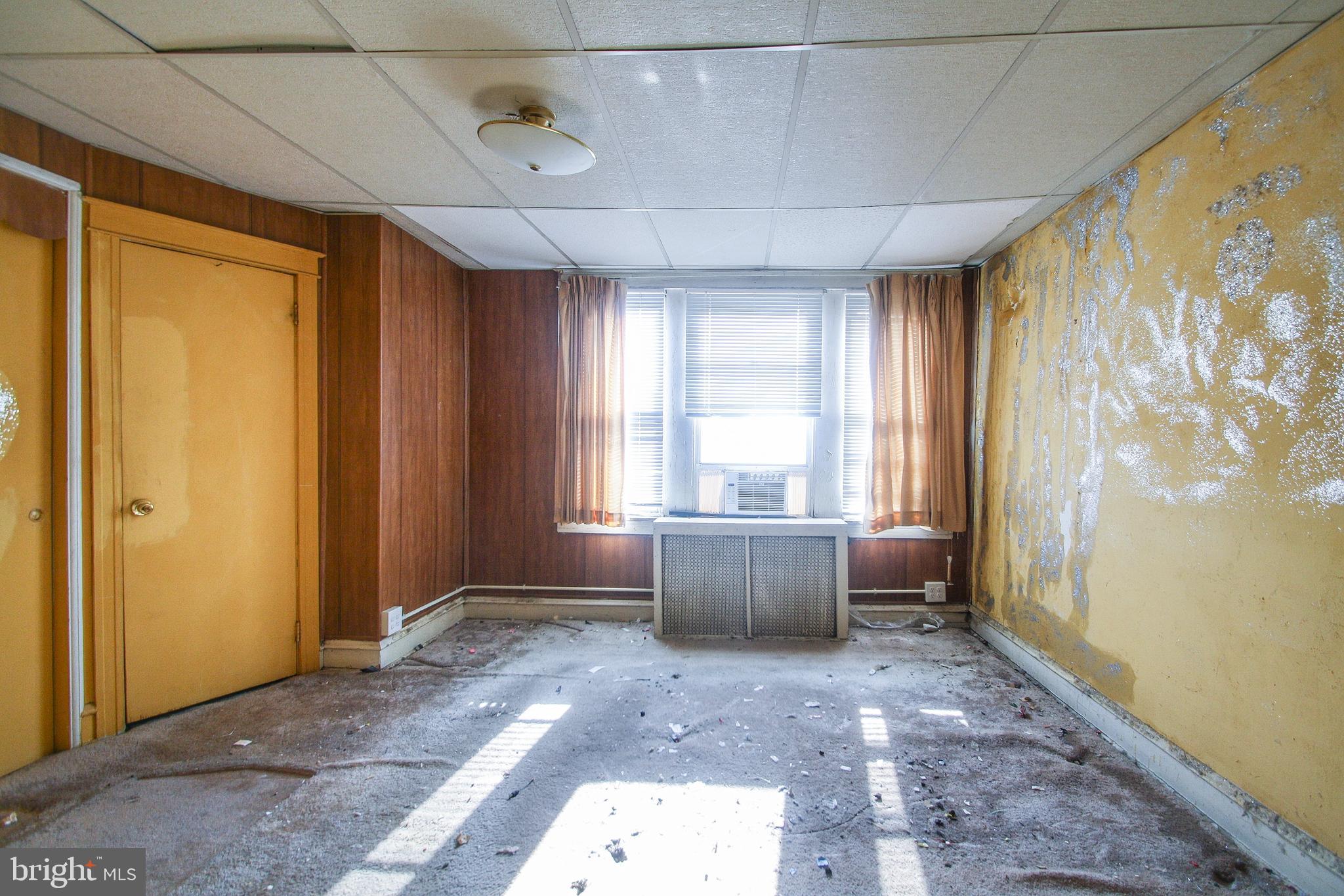 PHILADELPHIA - Residential