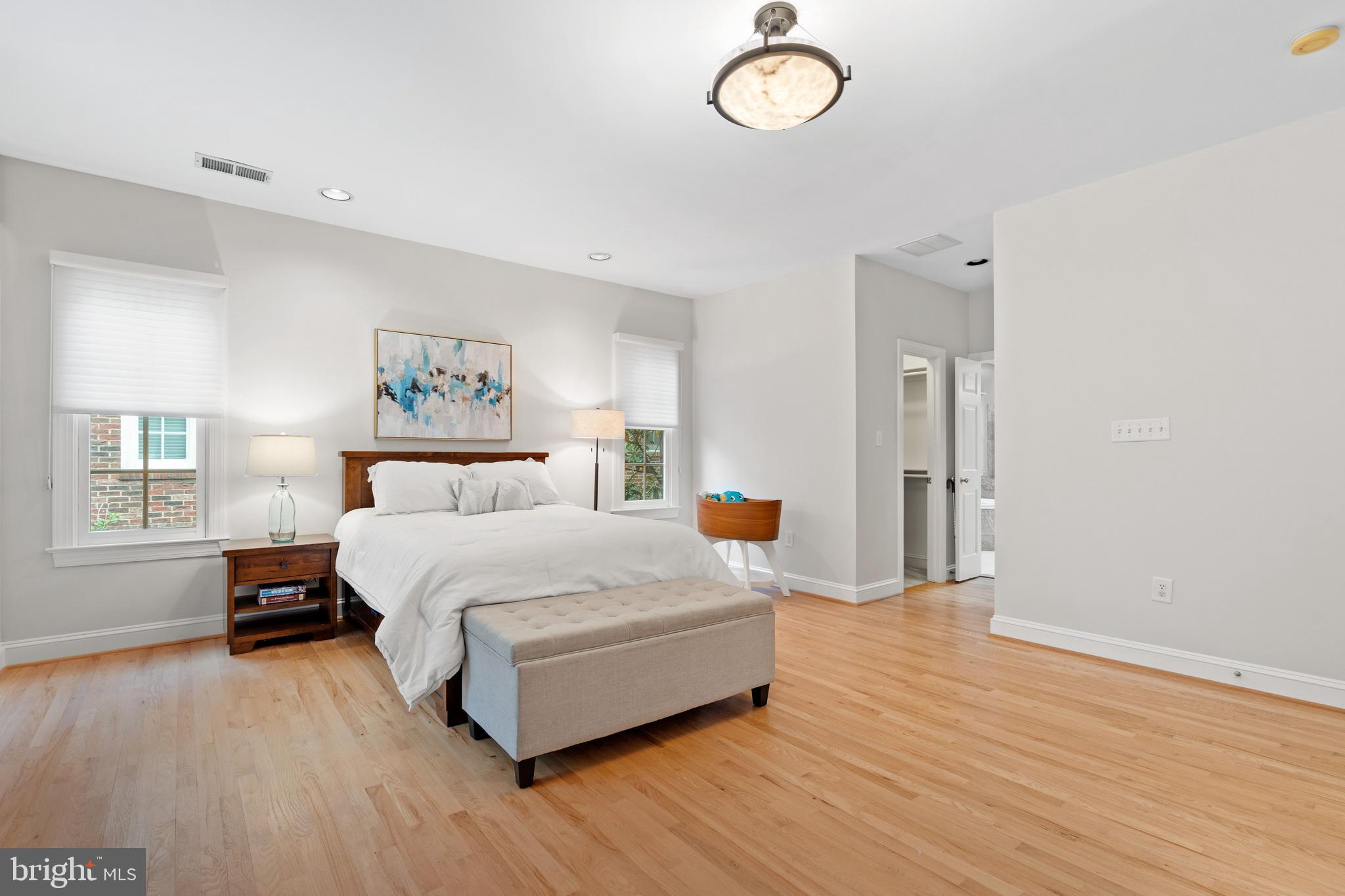 LEE HEIGHTS - Residential