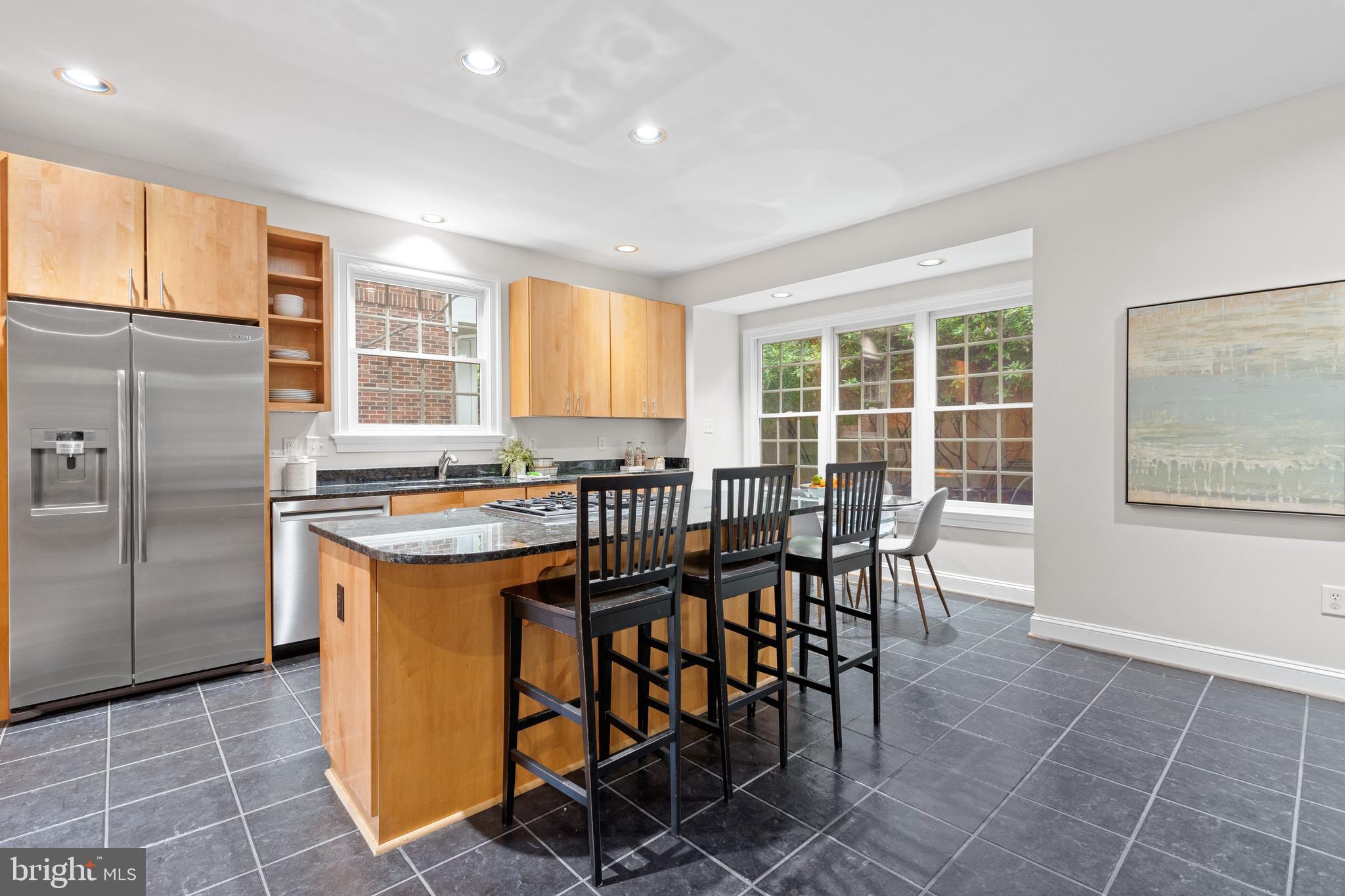 LEE HEIGHTS - Residential