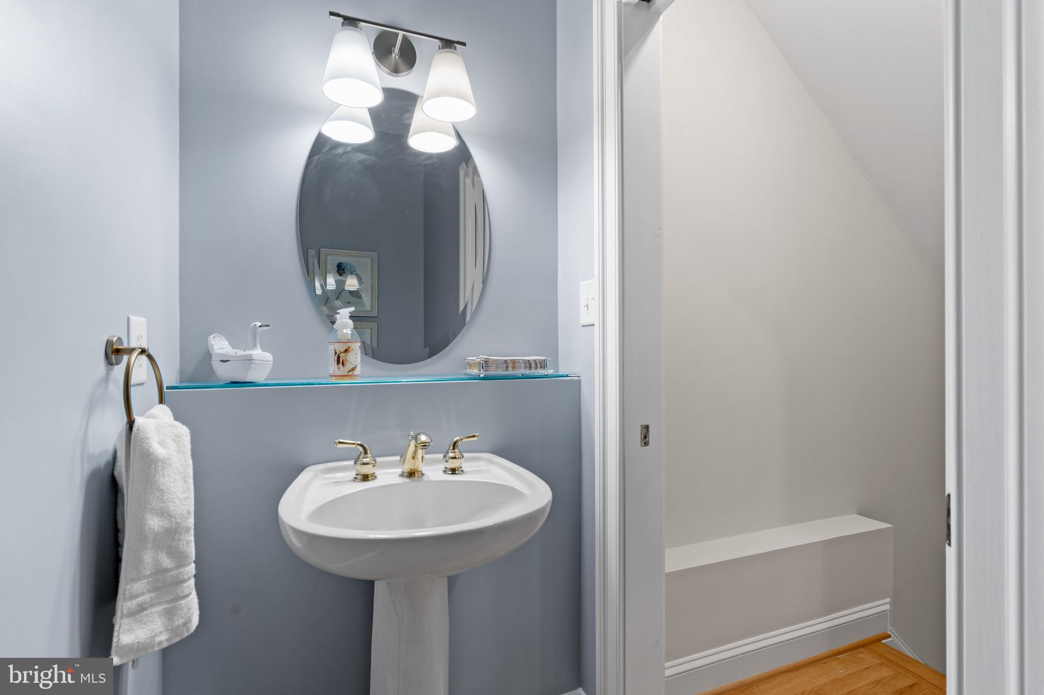 LEE HEIGHTS - Residential