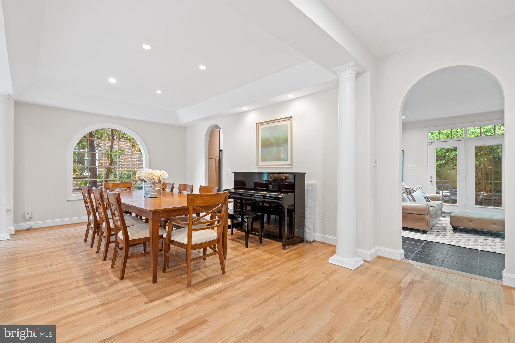 LEE HEIGHTS - Residential