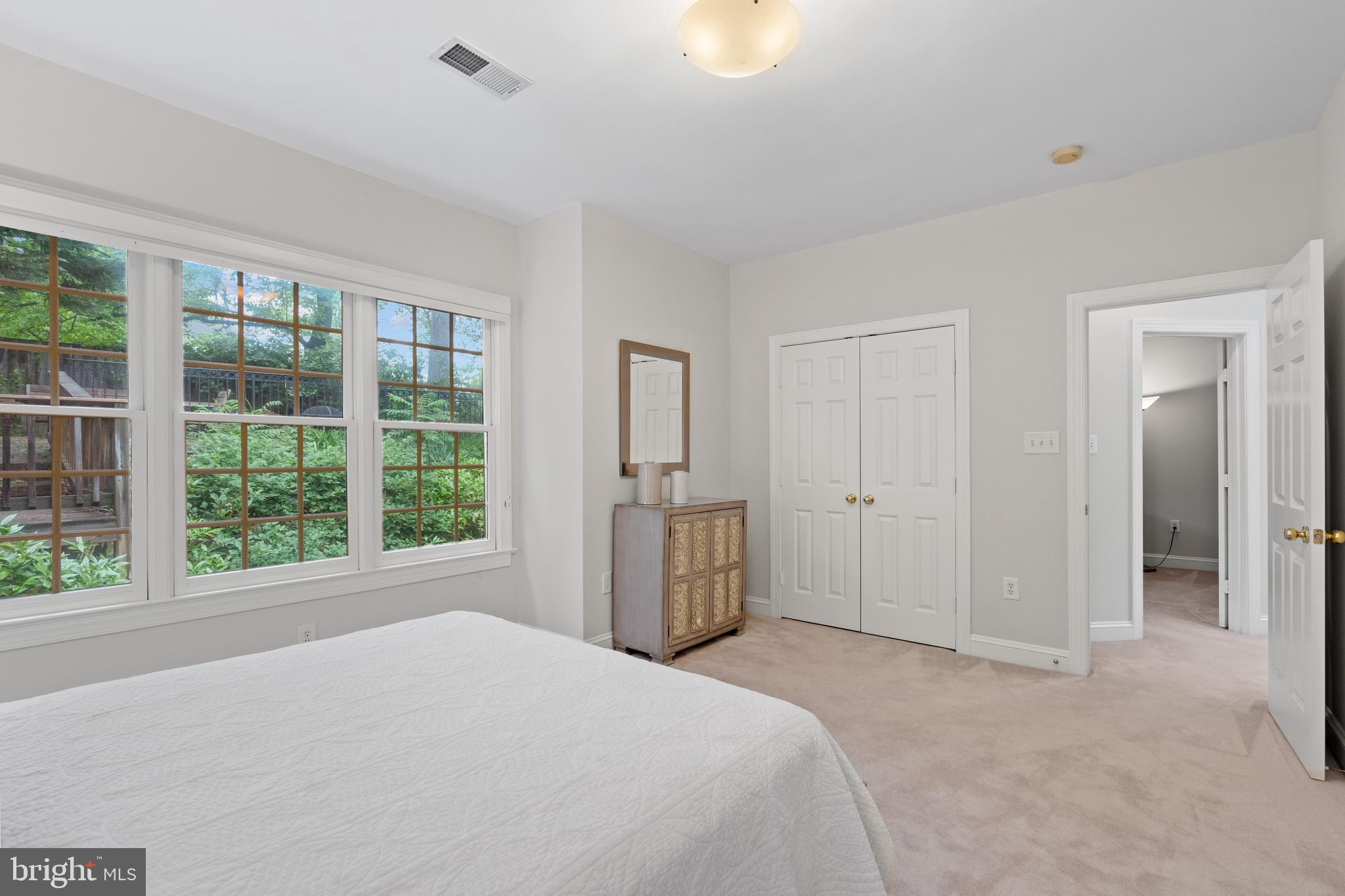 LEE HEIGHTS - Residential