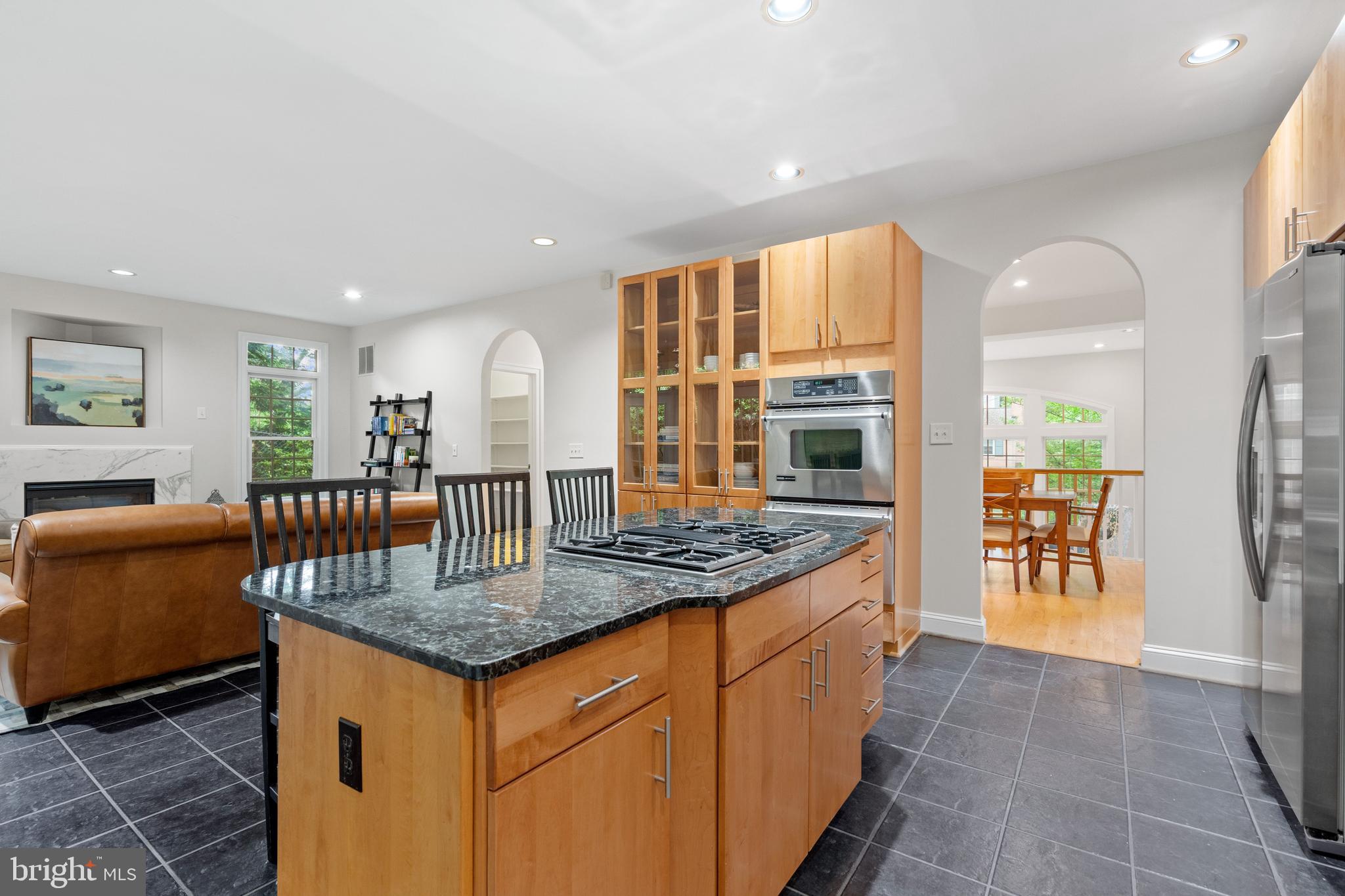 LEE HEIGHTS - Residential