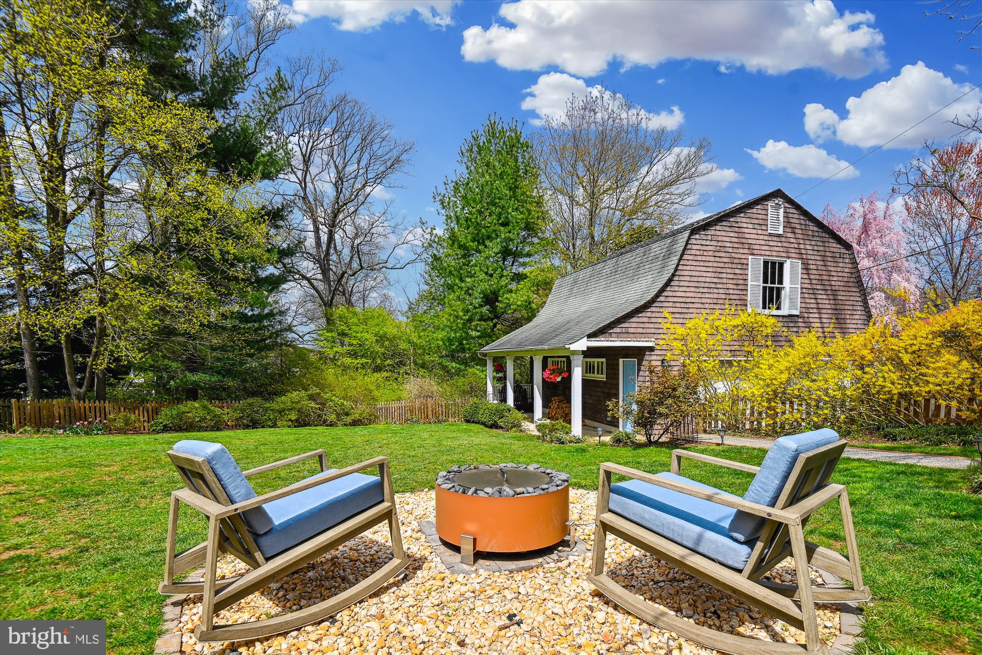 ROLAND PARK - Residential