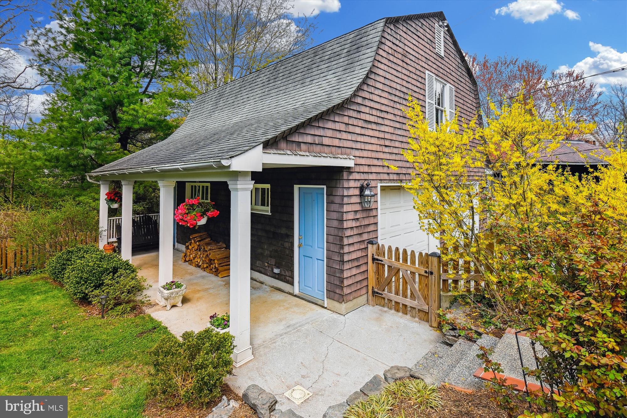 ROLAND PARK - Residential