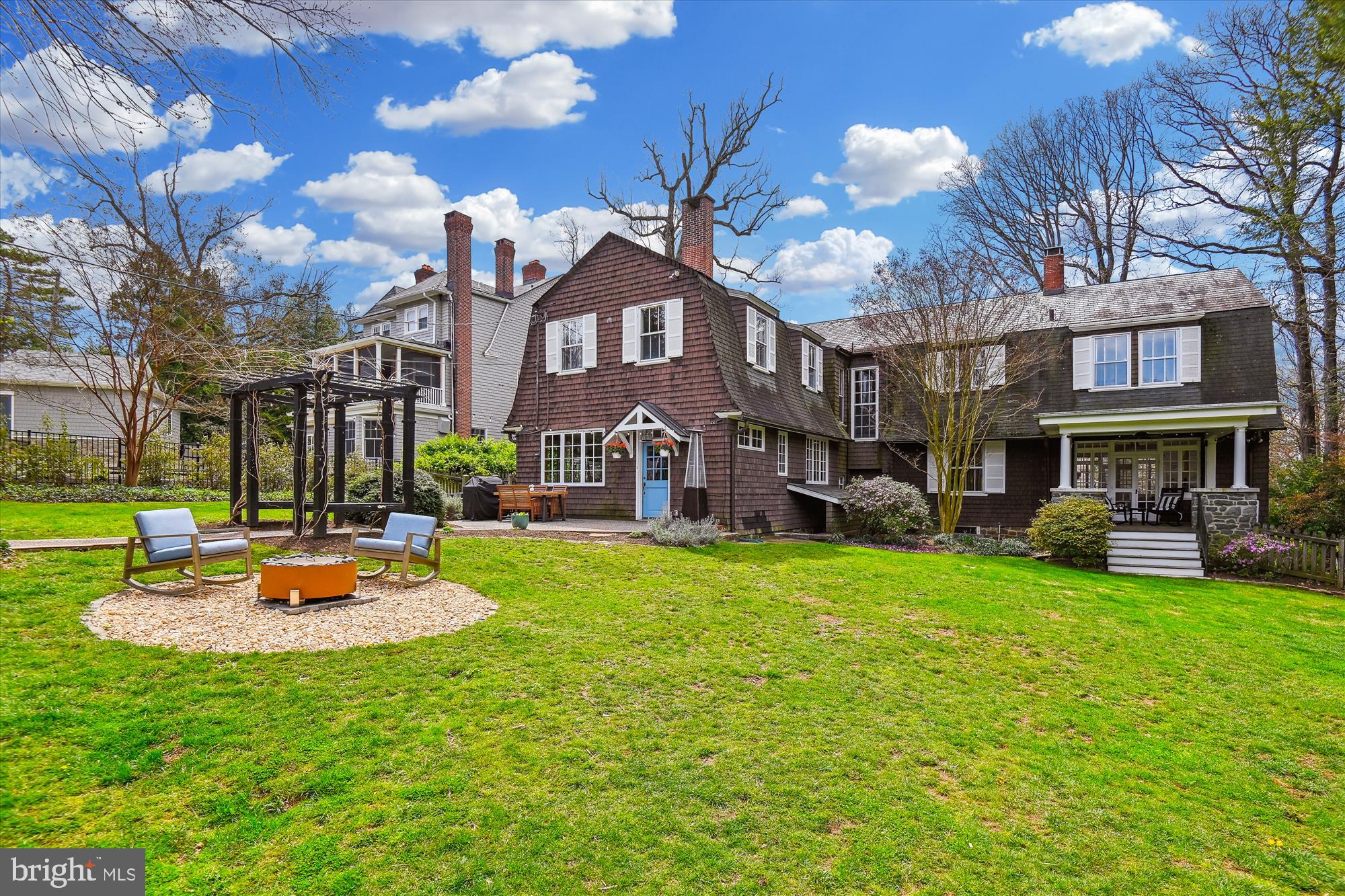 ROLAND PARK - Residential