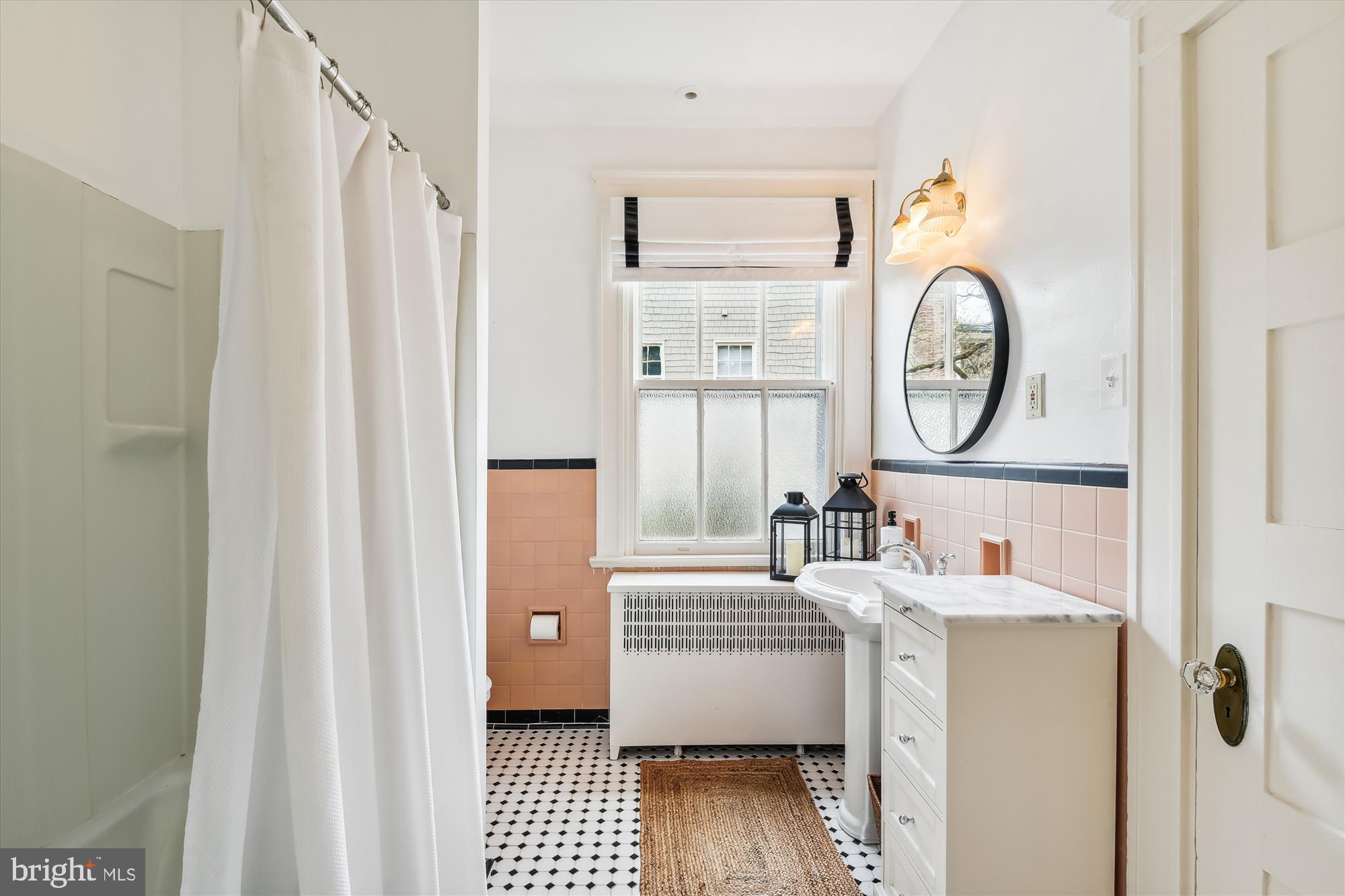 ROLAND PARK - Residential