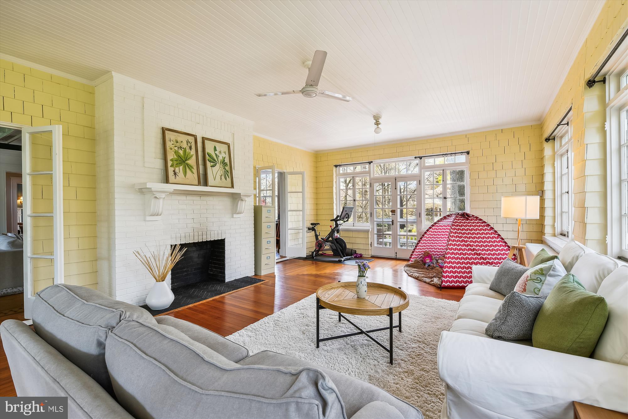 ROLAND PARK - Residential