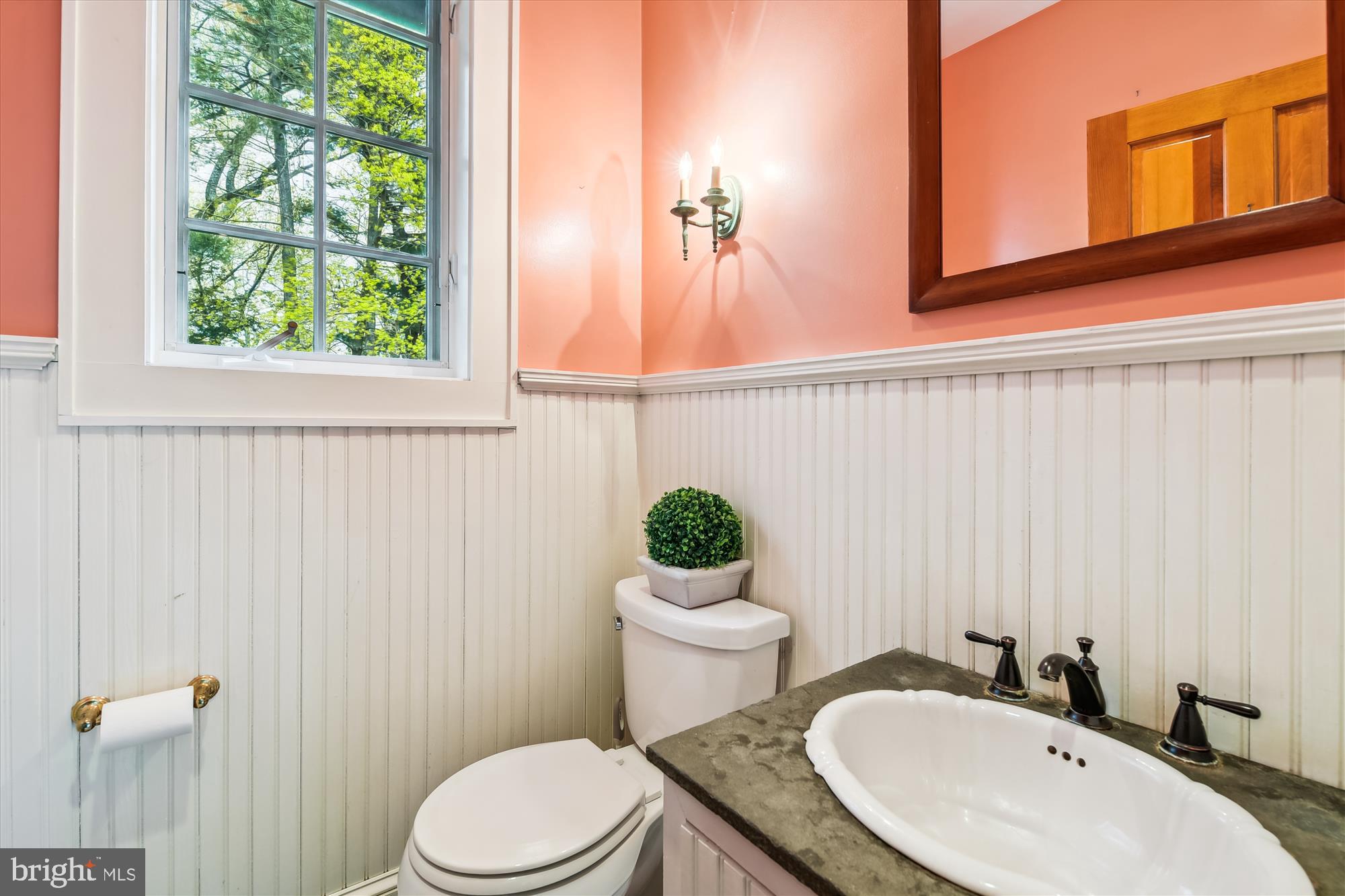 ROLAND PARK - Residential