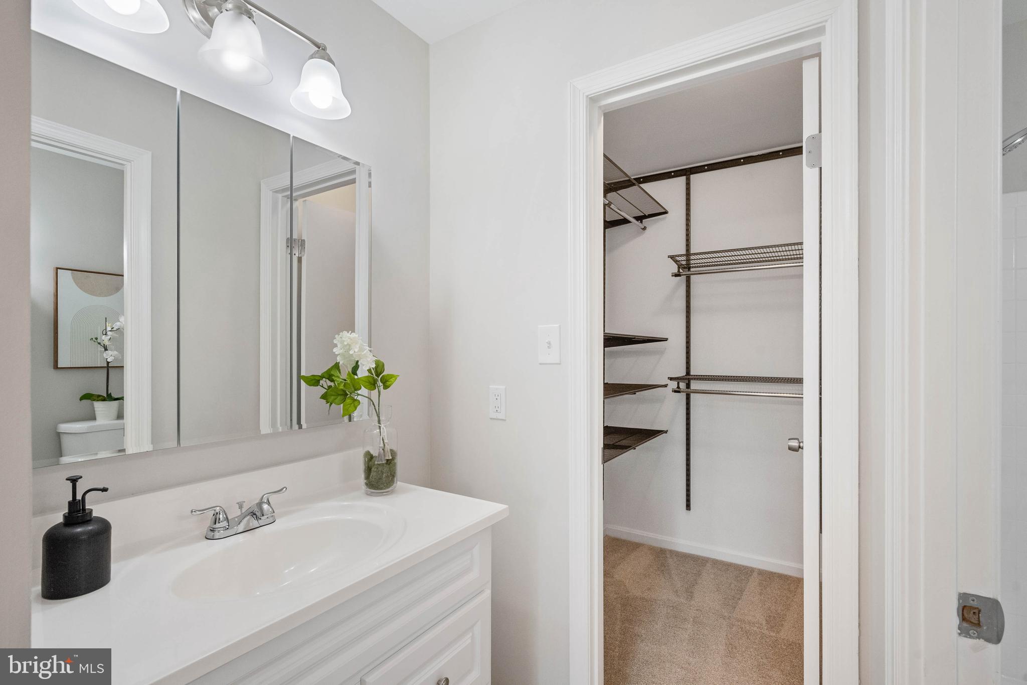 COUNTRY CREEK - Residential