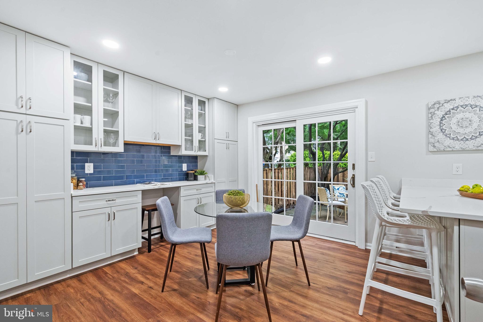 COUNTRY CREEK - Residential