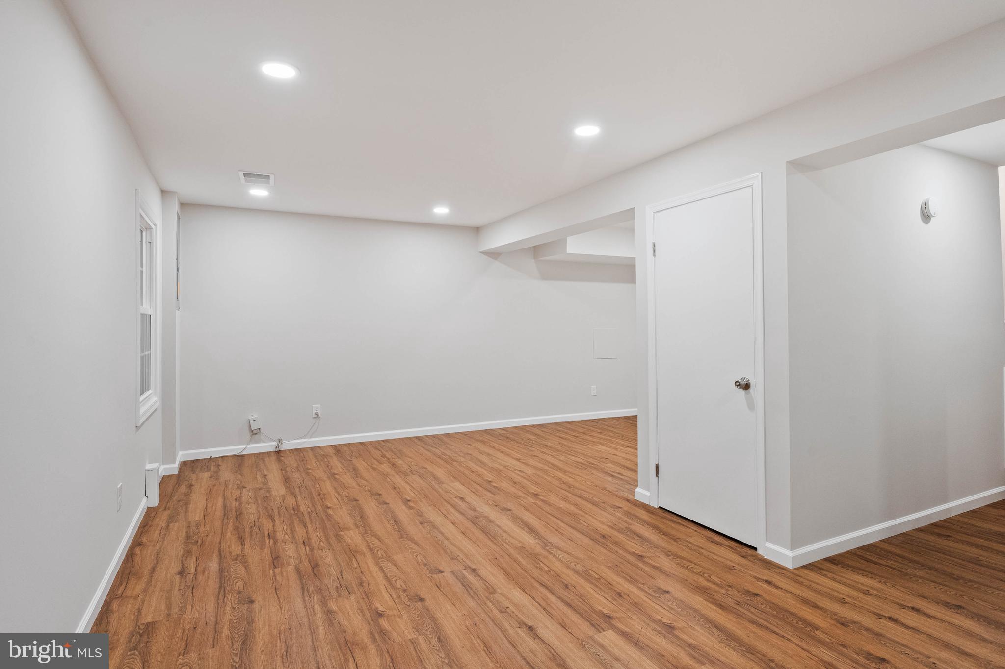 COUNTRY CREEK - Residential