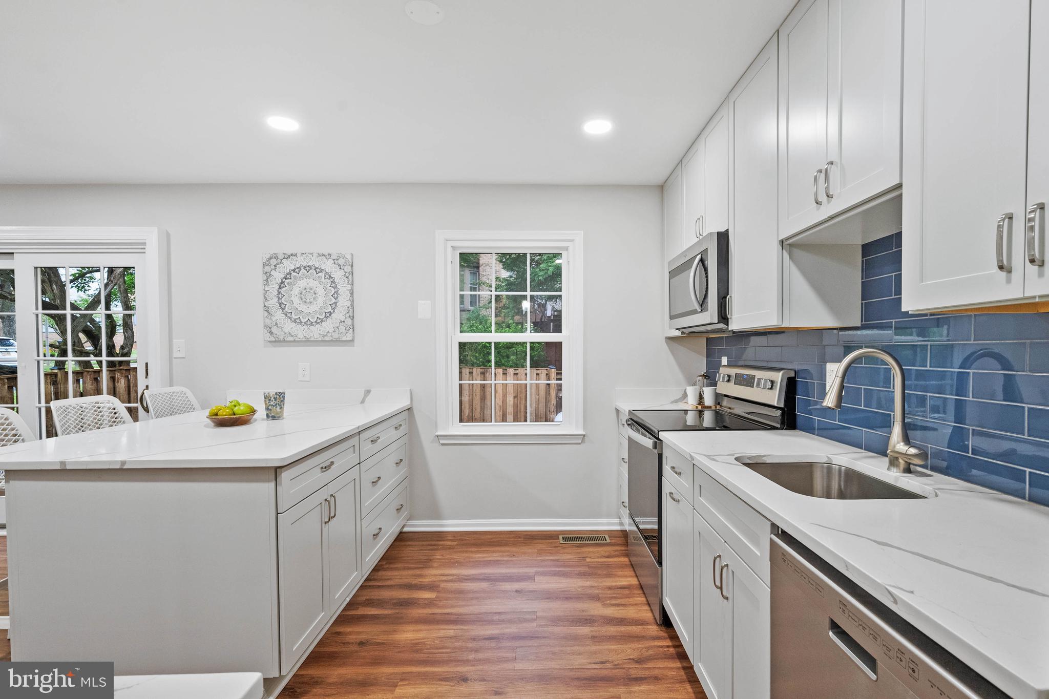 COUNTRY CREEK - Residential