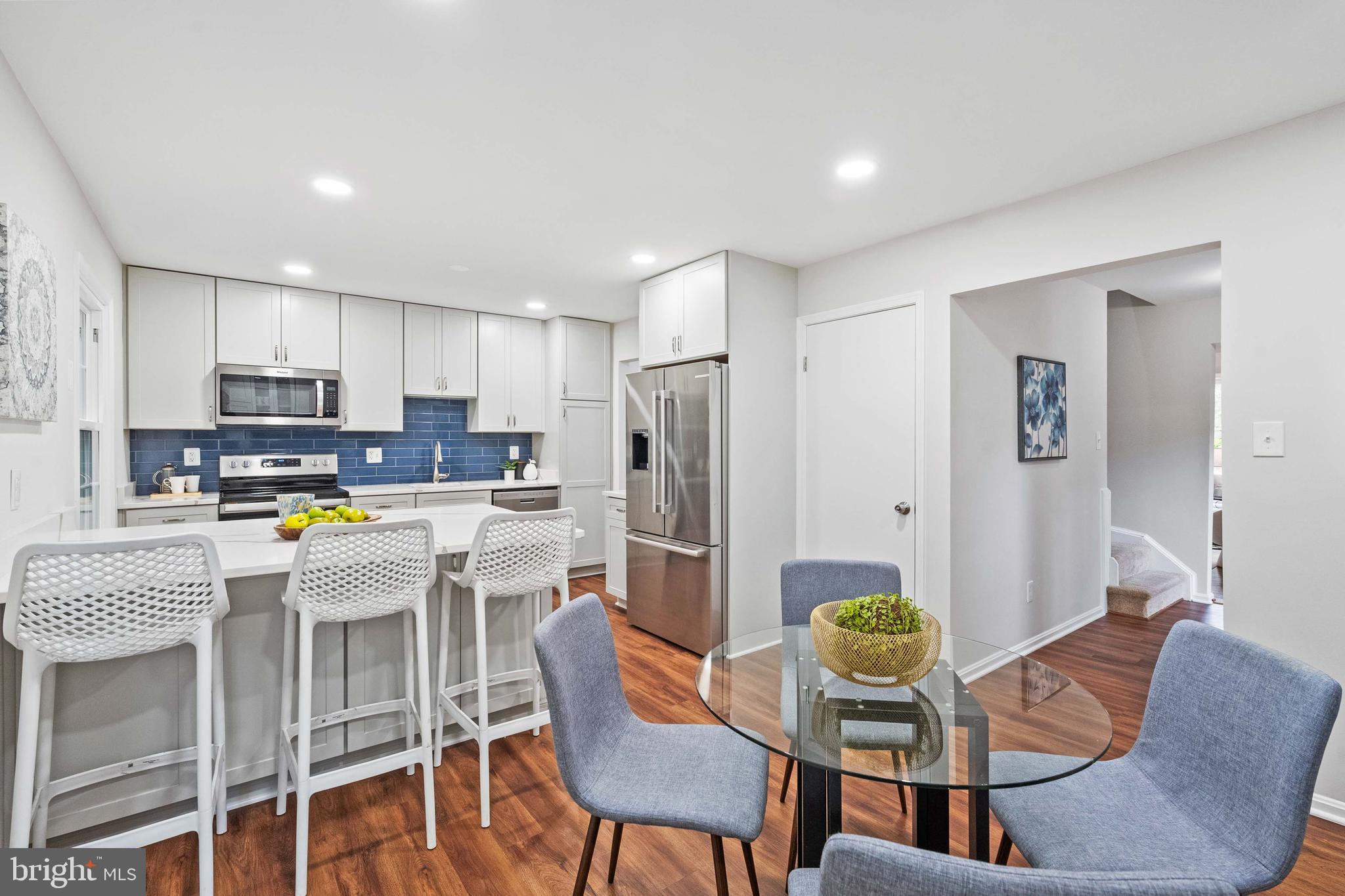 COUNTRY CREEK - Residential