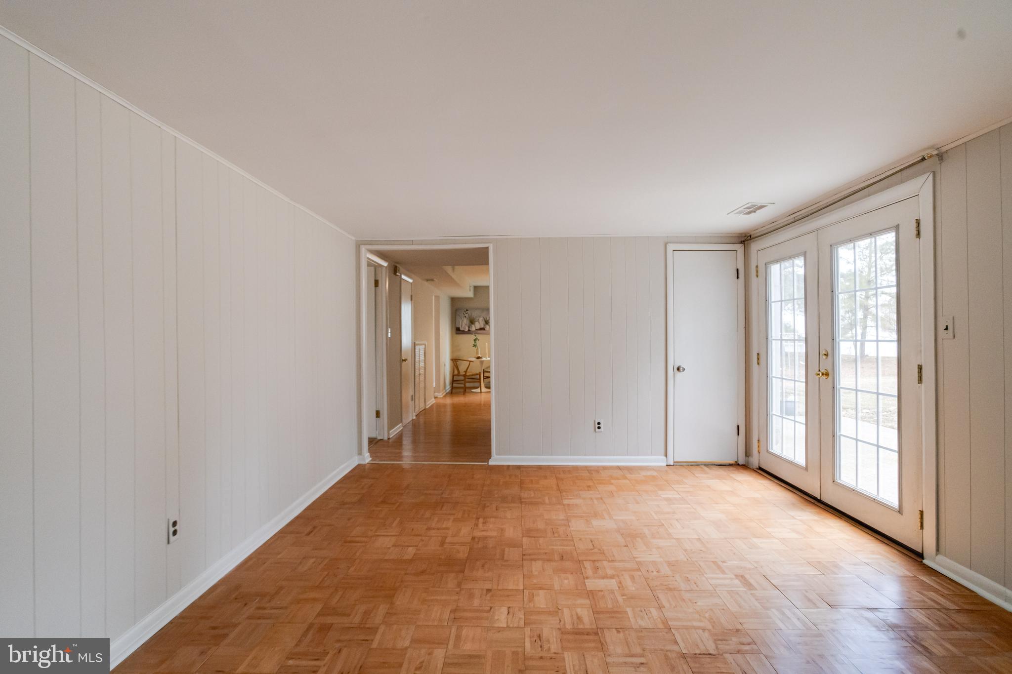 KINGS POINT - Residential