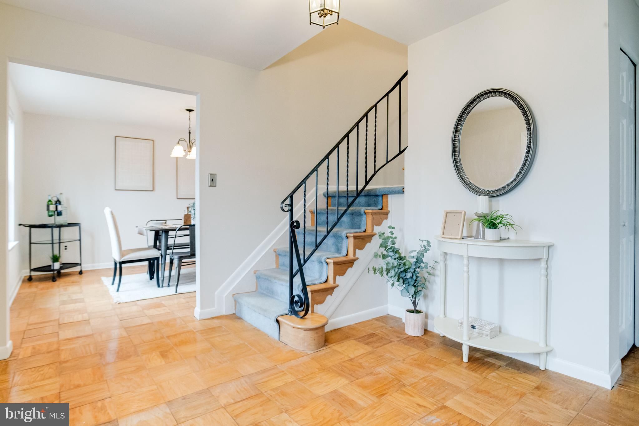 KINGS POINT - Residential