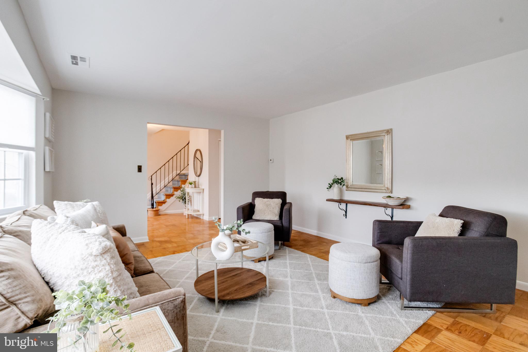 KINGS POINT - Residential