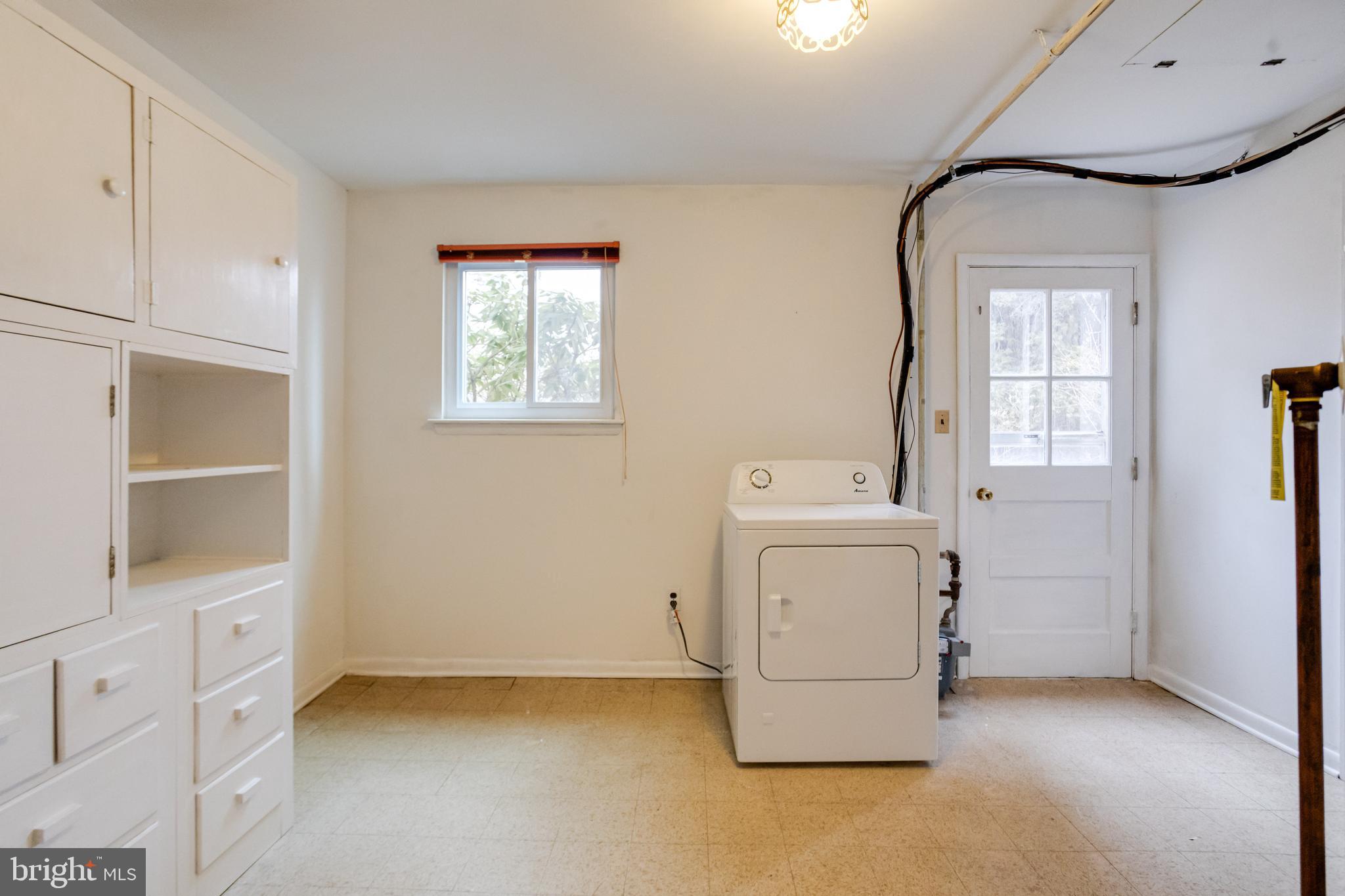 KINGS POINT - Residential