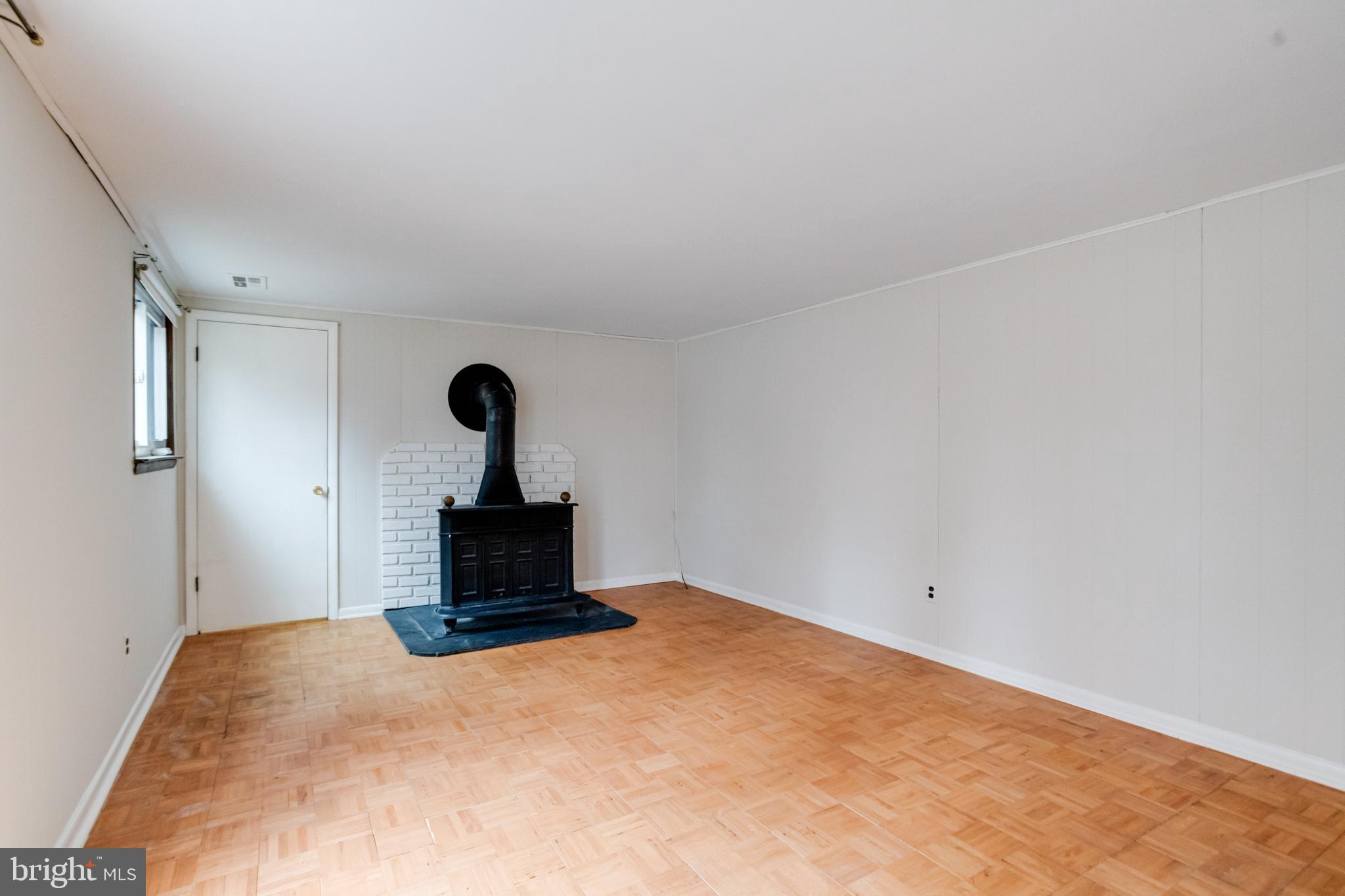 KINGS POINT - Residential