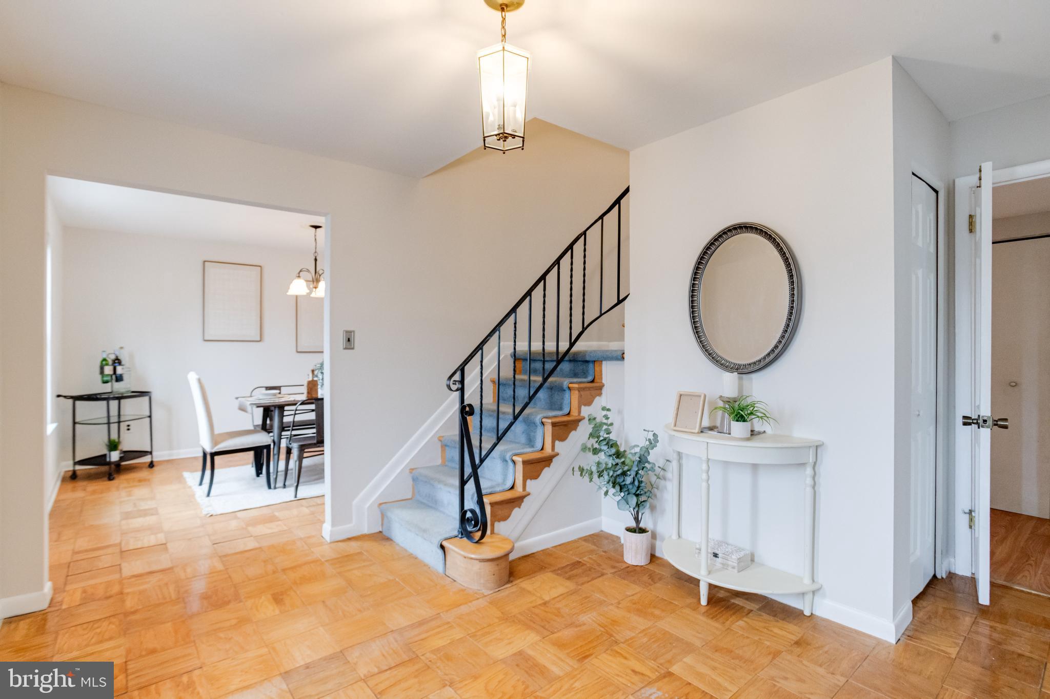 KINGS POINT - Residential