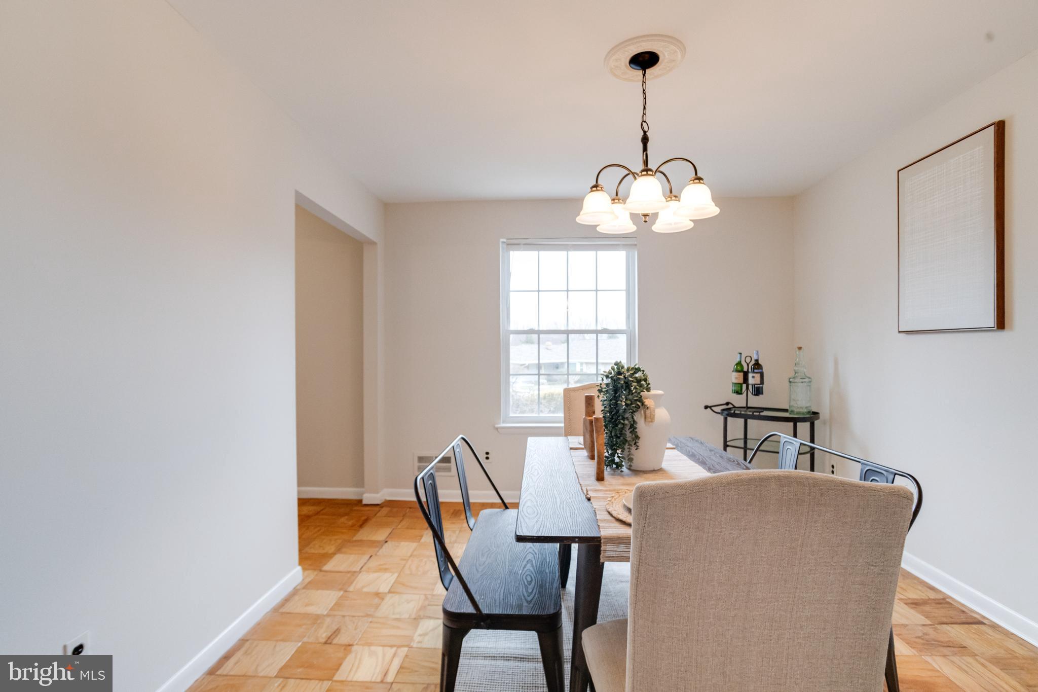 KINGS POINT - Residential