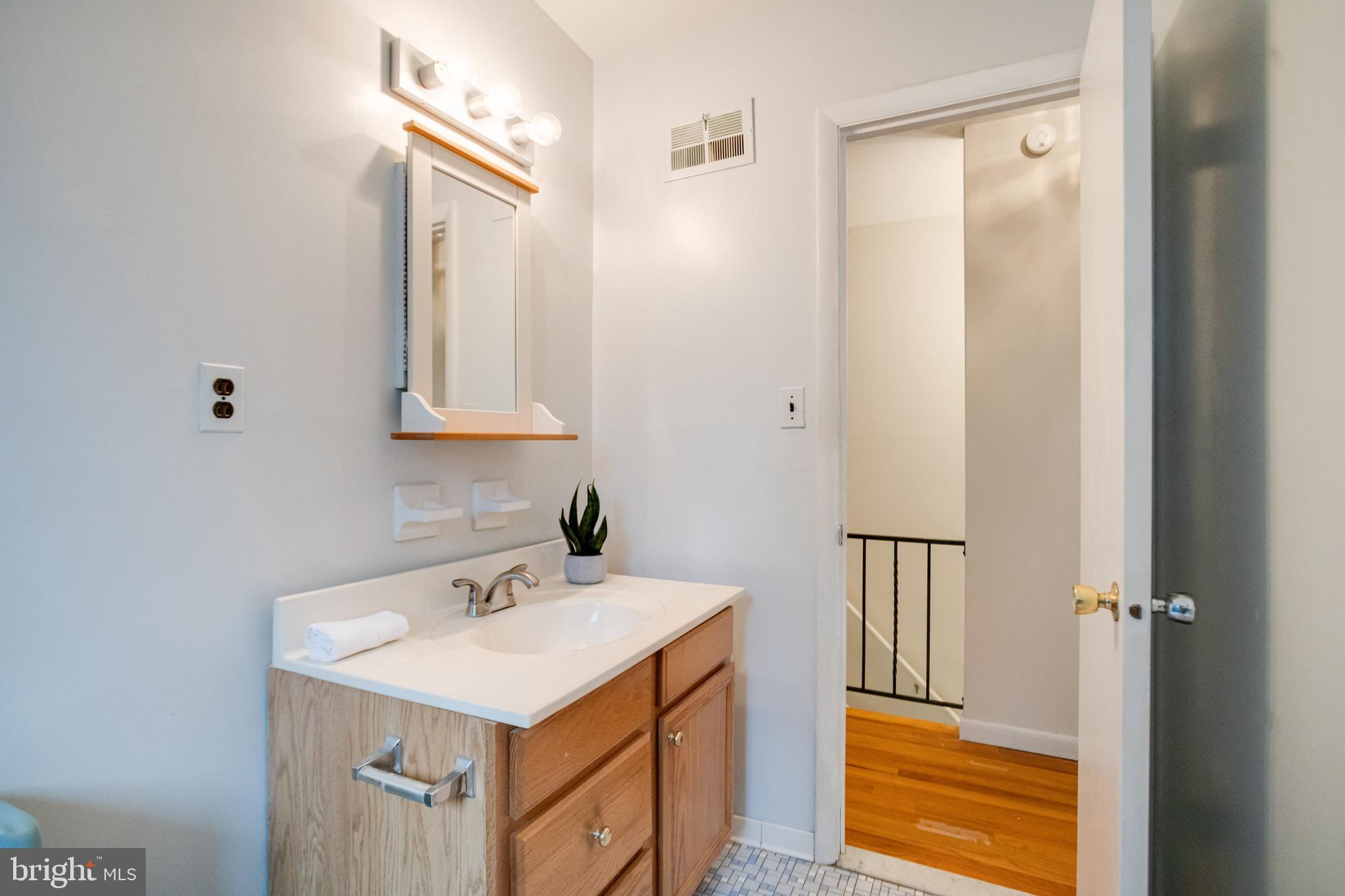 KINGS POINT - Residential