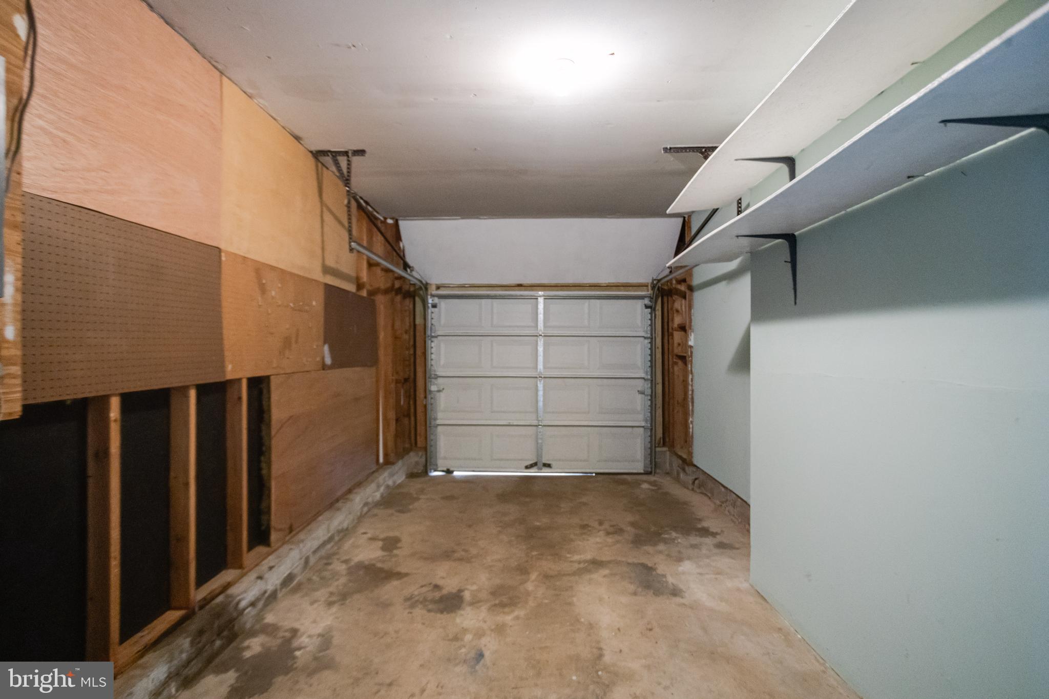 KINGS POINT - Residential