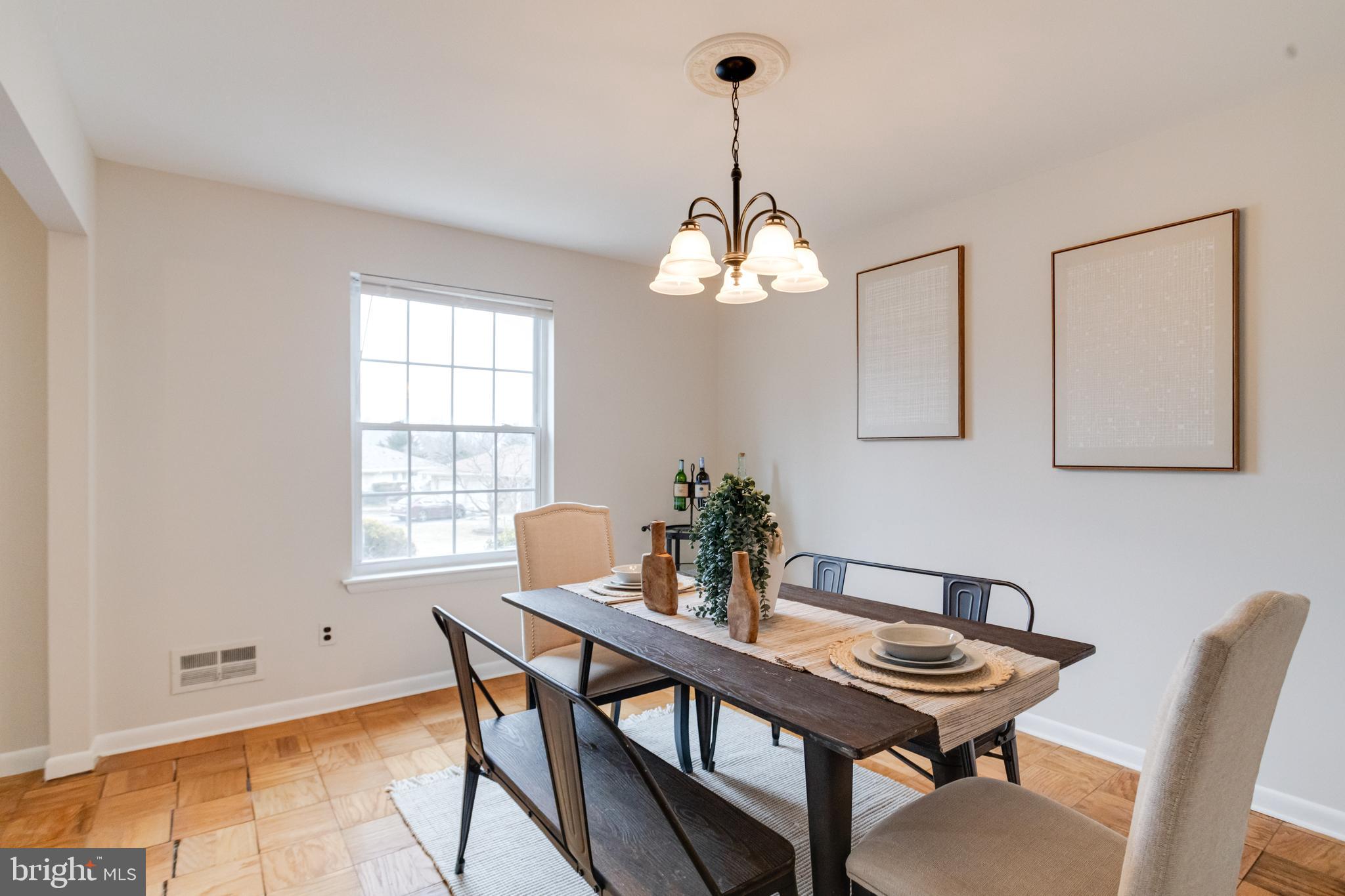 KINGS POINT - Residential